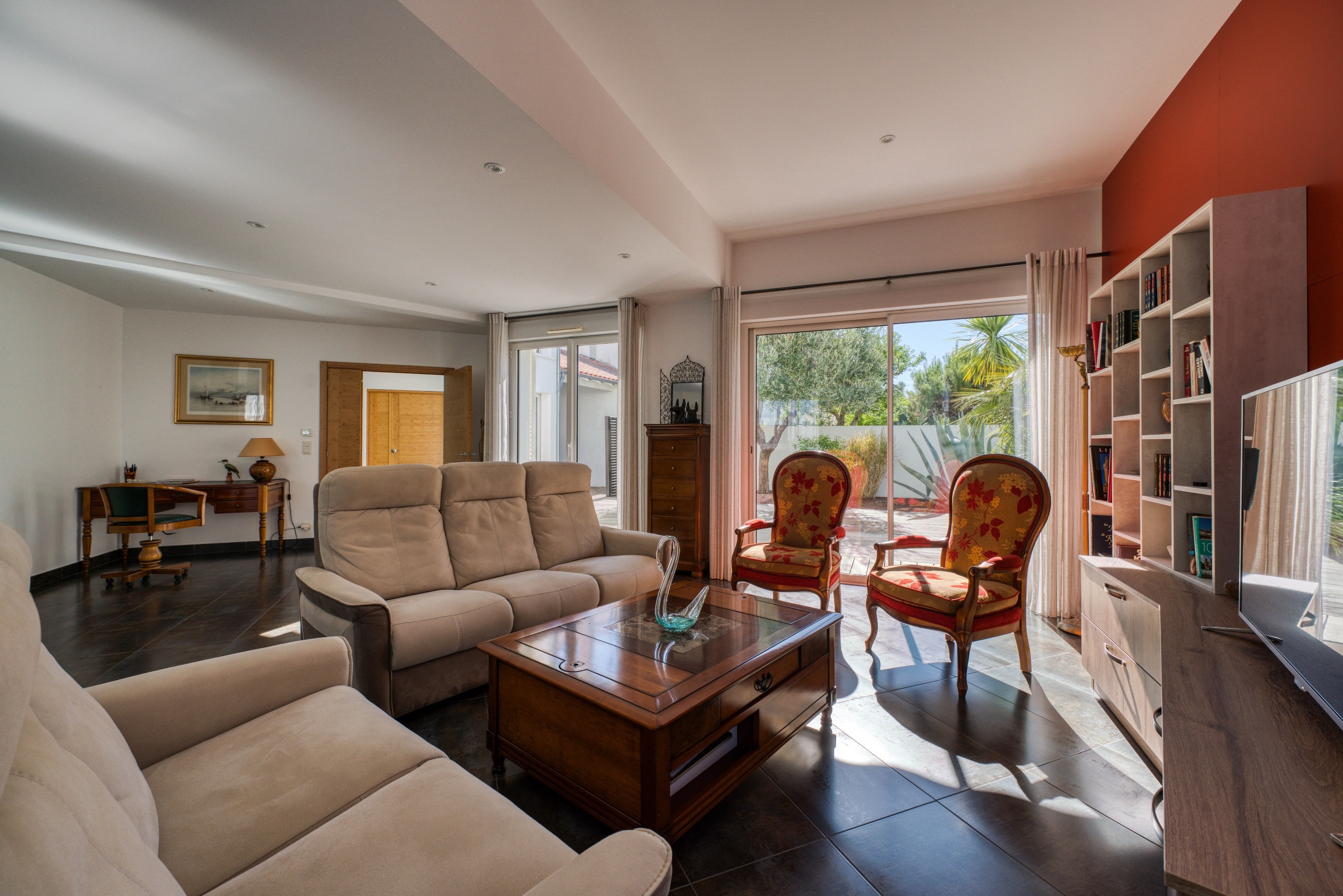  Elegant Contemporary Villa with Lift in the Heart of Royan - 物件實景