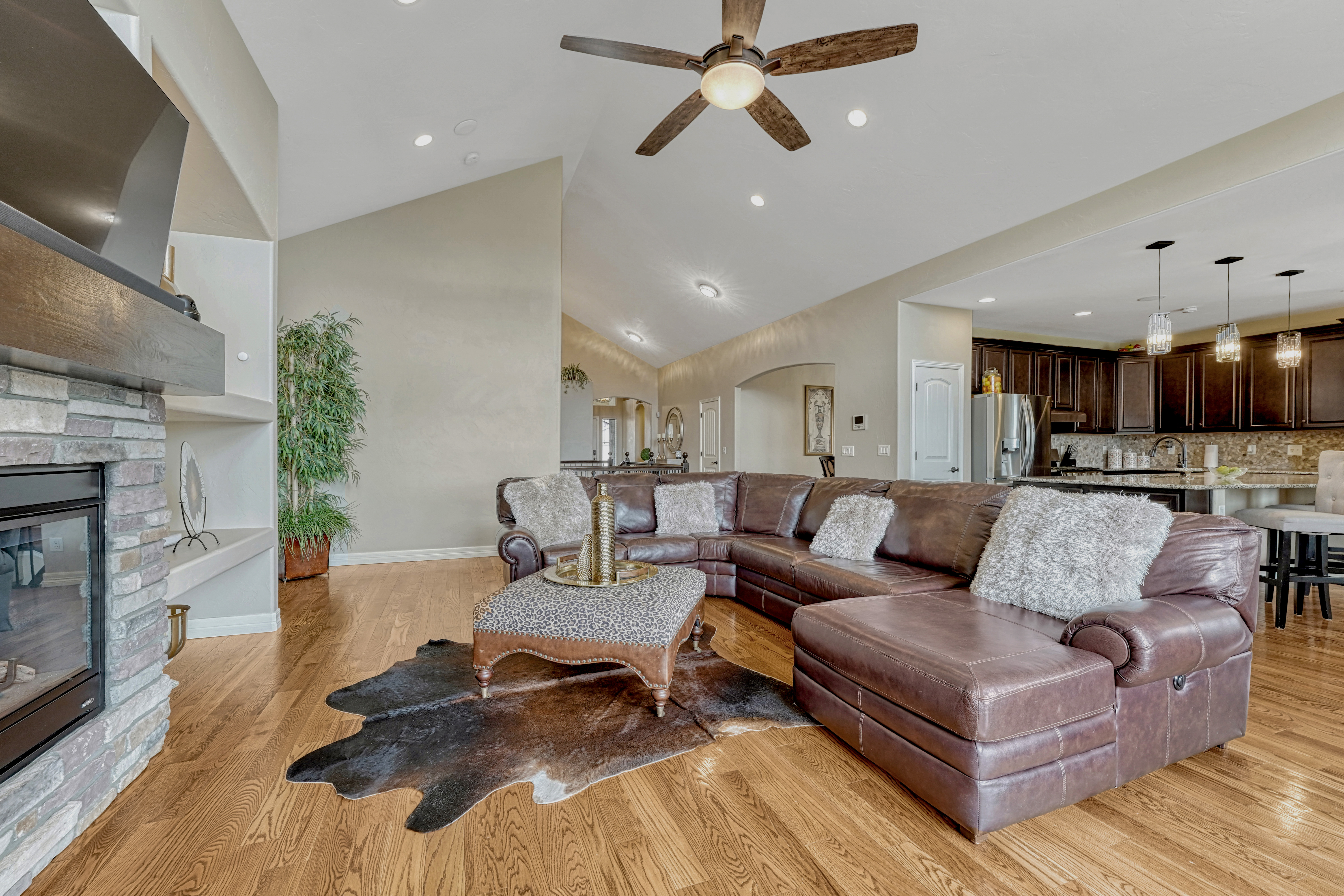  Elevated Living with Unmatched Pikes Peak Views in Flying Horse - 物件實景