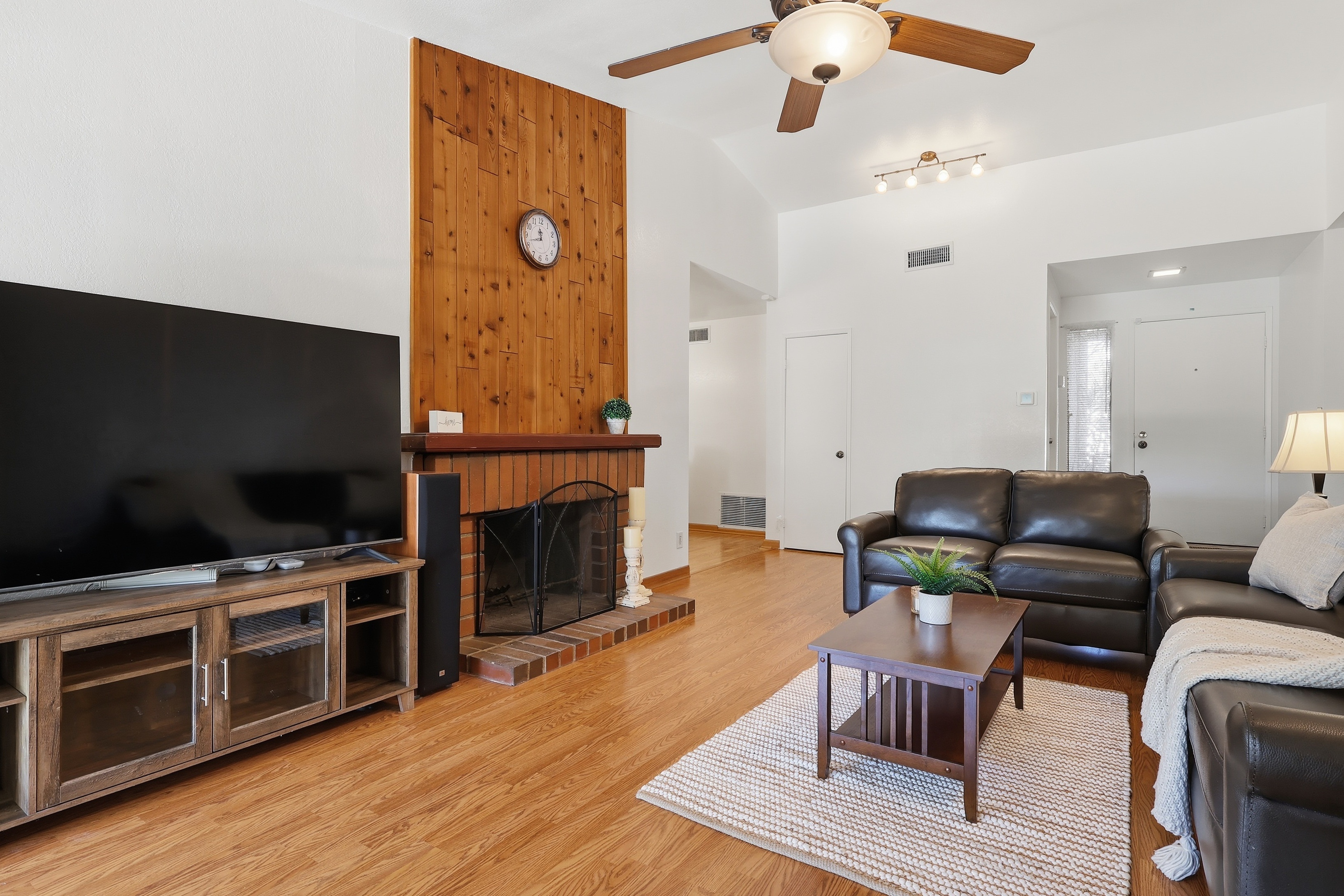  2420 Pauline Street, West Covina, CA 91792 - 物件實景