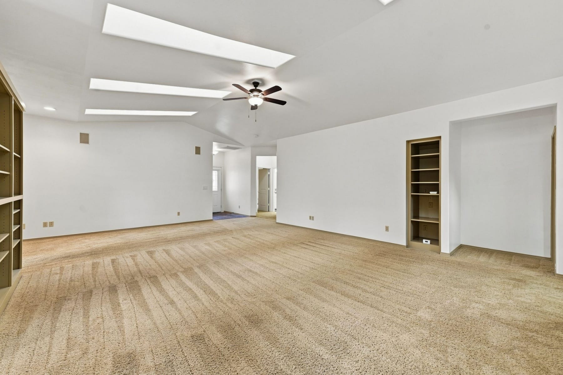  2234 SE Pilatus Lane Bend, OR 97702 - 物件實景
