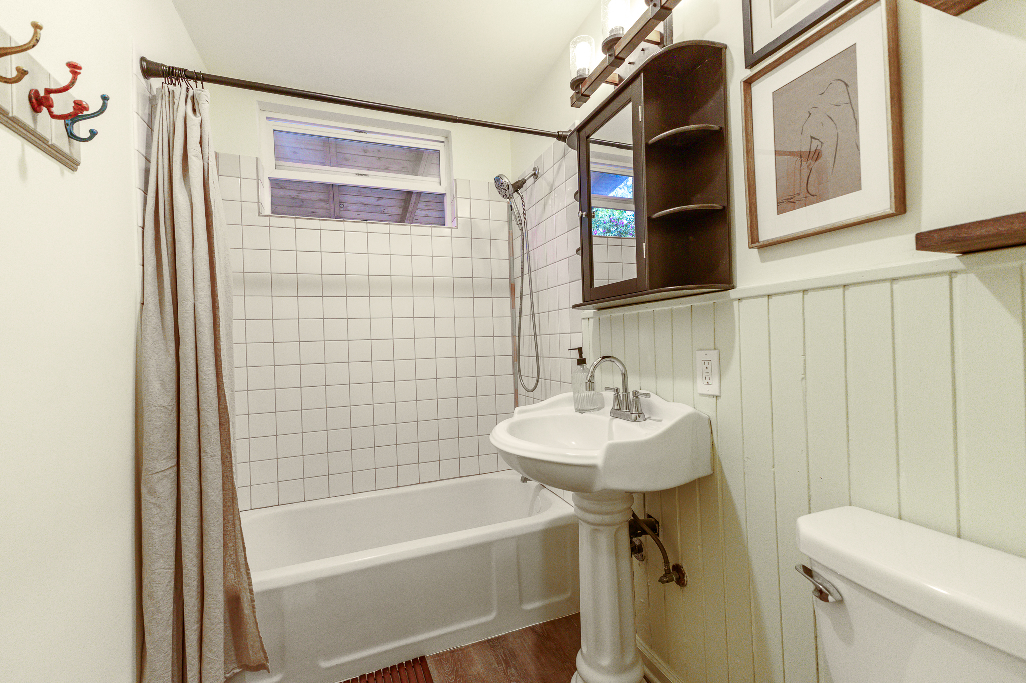  927 Pine Grove Ave - 物件實景