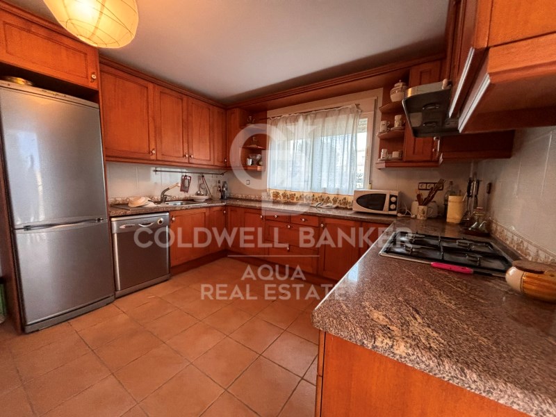 Calle Lisboa Alicante, la Nucia, El Tossal-Bello H, la Nucia, Comunidad Valenciana, 03530, ES, 7 Bedrooms Bedrooms, ,4 BathroomsBathrooms,Residential,For Sale,Calle Lisboa Alicante, la Nucia, El Tossal-Bello H,1682591