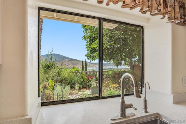 Spring Valley, California, 91977, United States, 4 Bedrooms Bedrooms, ,3 BathroomsBathrooms,Residential,For Sale,1923507