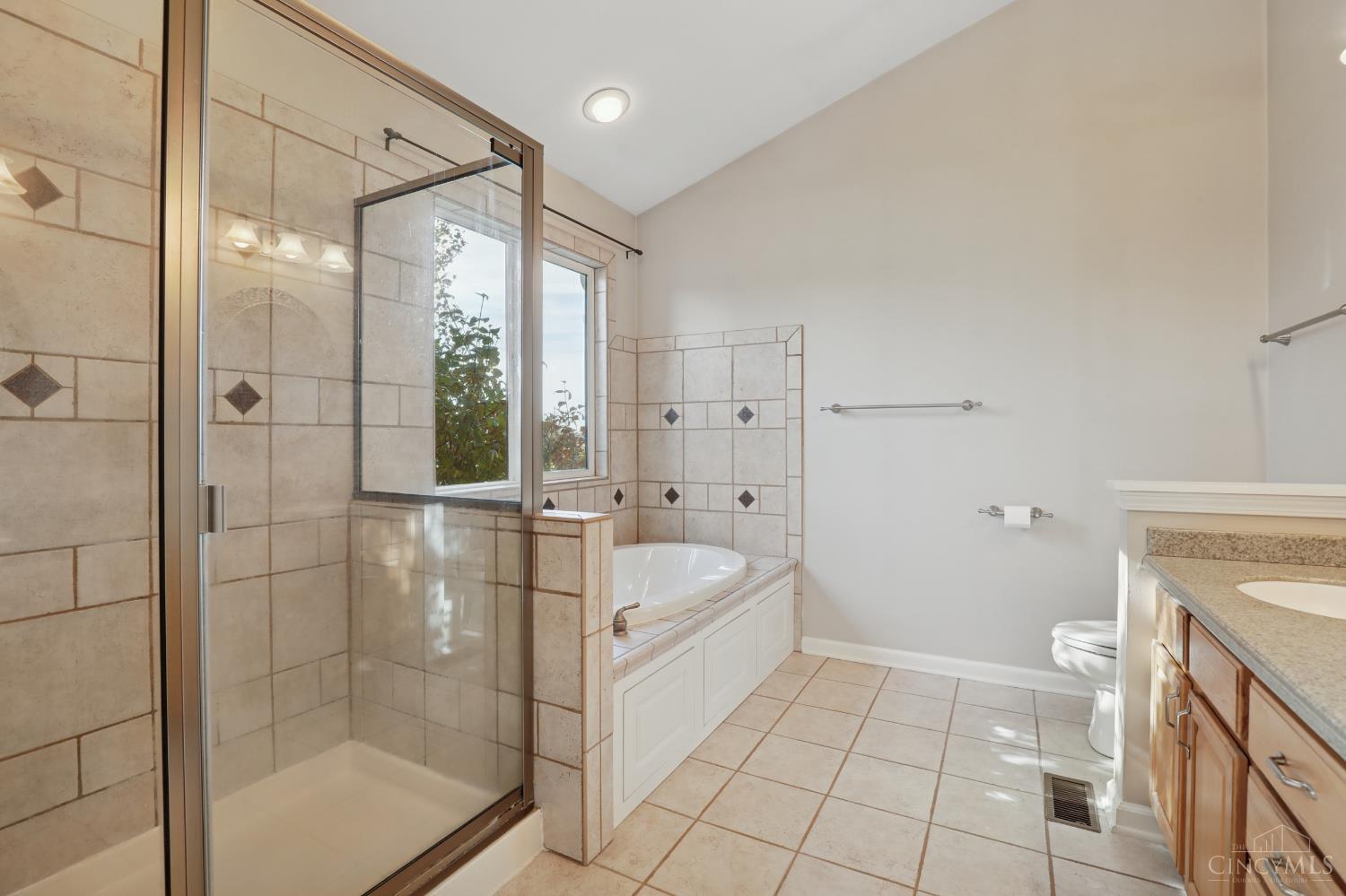 Batavia, Ohio, 45103, United States, 3 Bedrooms Bedrooms, ,3 BathroomsBathrooms,Residential,For Sale,1993169