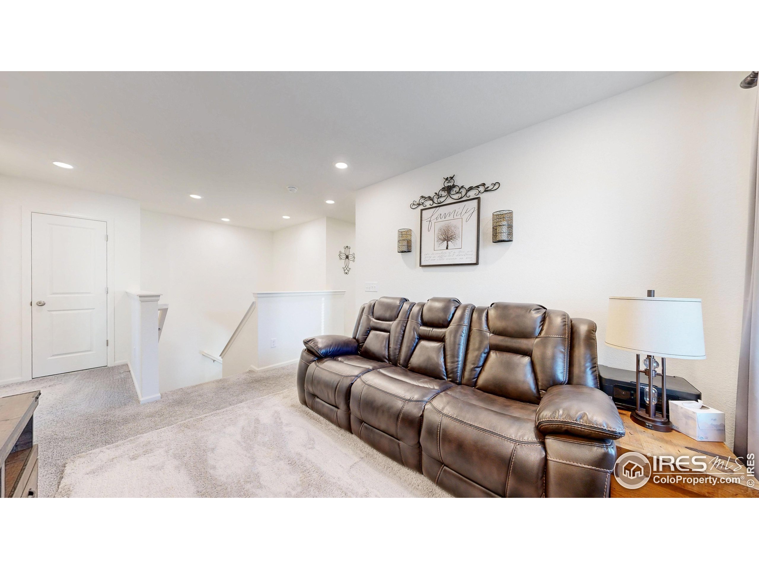 Commerce City, Colorado, 80022, United States, 3 Bedrooms Bedrooms, ,2 BathroomsBathrooms,Residential,For Sale,1987529