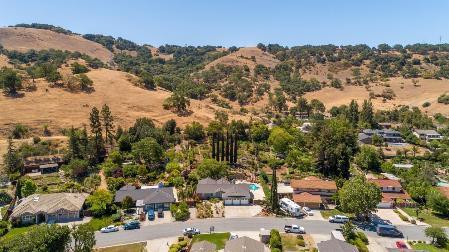 San Jose - Blossom Valley, California, 95123, United States, 3 Bedrooms Bedrooms, ,2 BathroomsBathrooms,Residential,For Sale,1742904