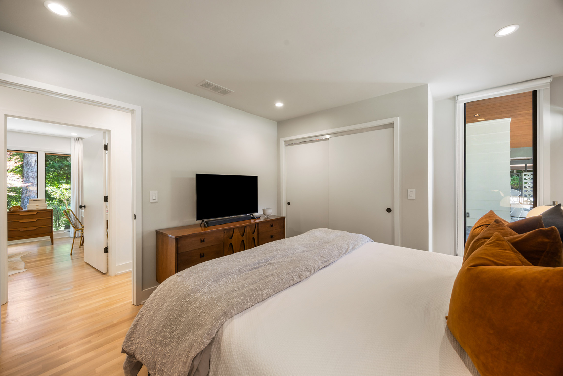  Extraordinary Mid-Century Modern Residence in Buckhead - 物件實景