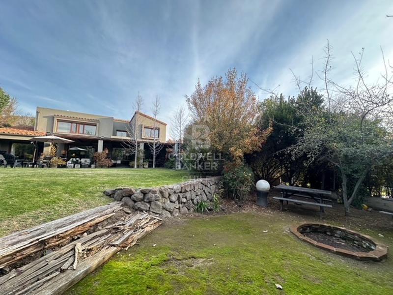 Colina, Chile, 5 Bedrooms Bedrooms, ,4 BathroomsBathrooms,Residential,For Sale,1890142