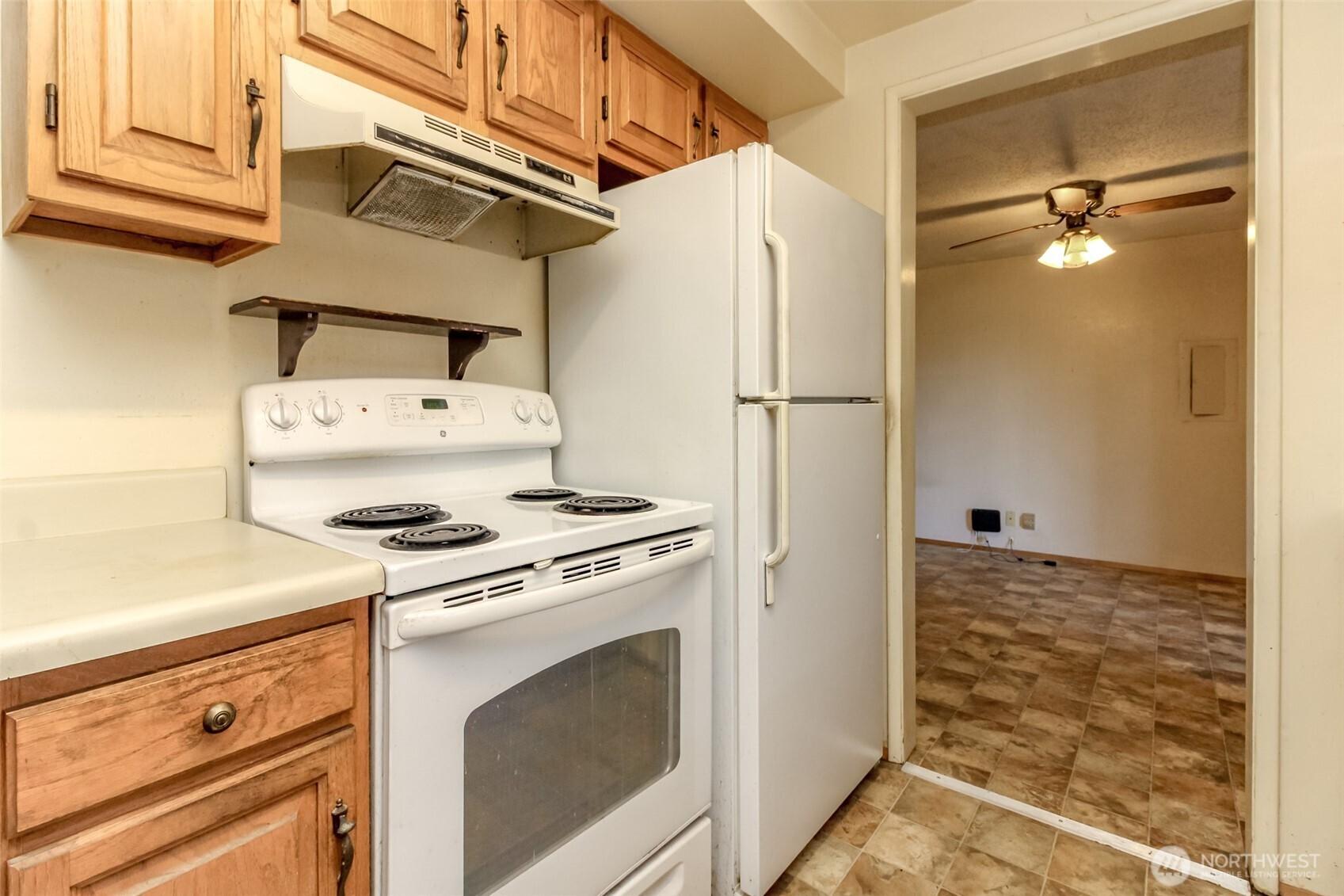 SEATTLE, Washington, 98146, United States, 3 Bedrooms Bedrooms, ,2 BathroomsBathrooms,Residential,For Sale,1969203