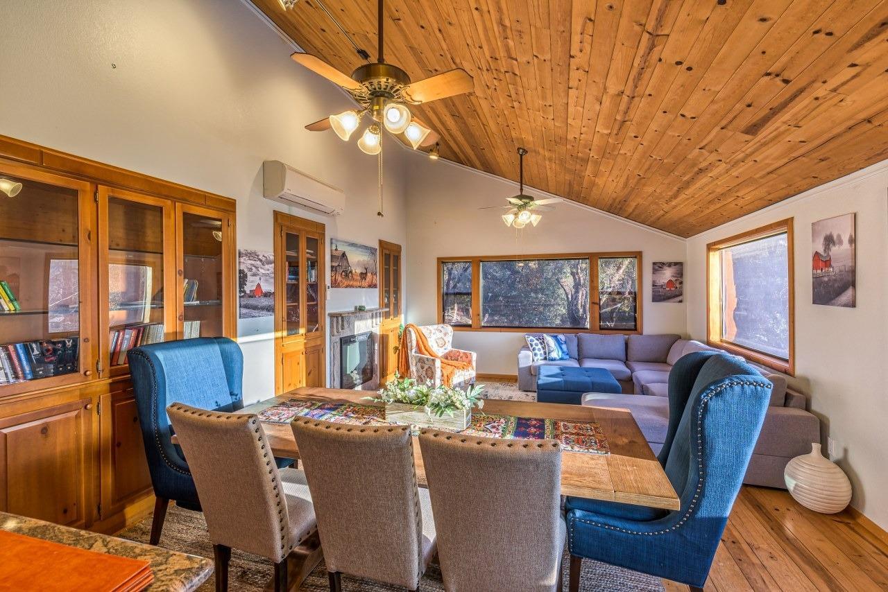 Oakhurst, California, 93644, United States, 3 Bedrooms Bedrooms, ,3 BathroomsBathrooms,Residential,For Sale,1982627