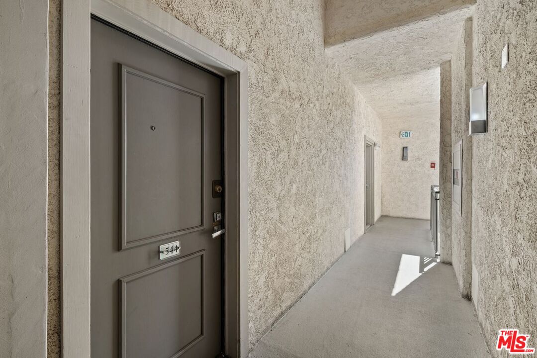 Los Angeles, California, 90024, United States, 2 Bedrooms Bedrooms, ,1 BathroomBathrooms,Residential,For Sale,1948814