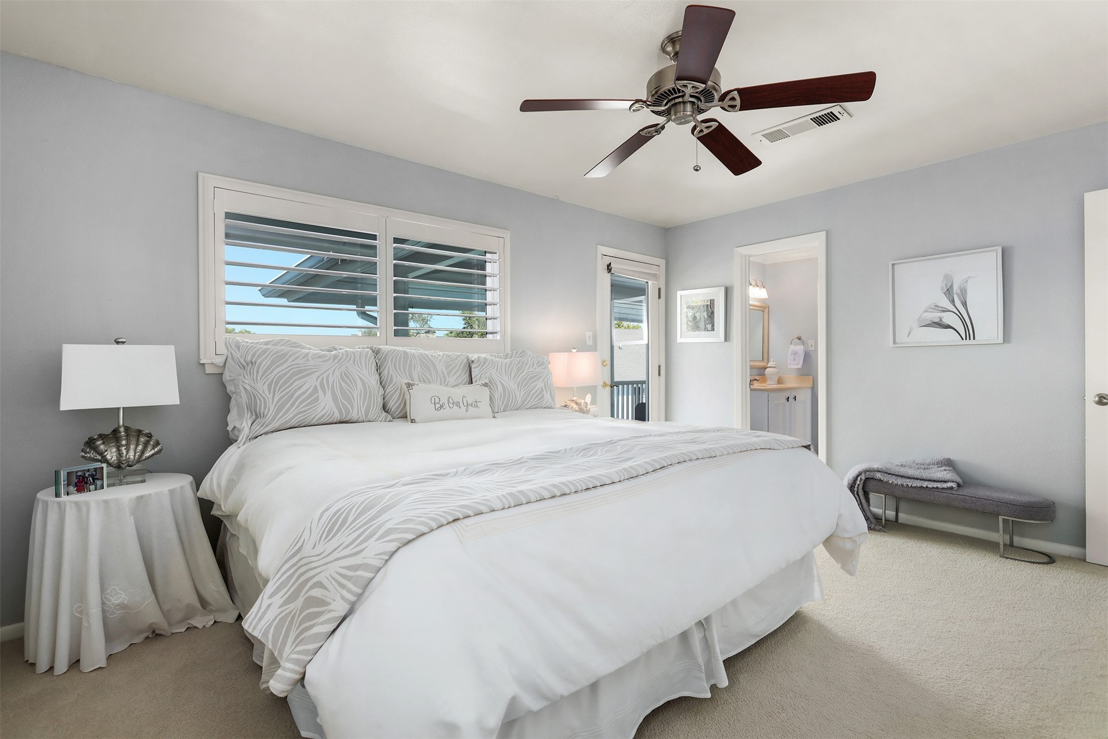 Nassau Bay, Texas, 77058, United States, 5 Bedrooms Bedrooms, ,5 BathroomsBathrooms,Residential,For Sale,1988330