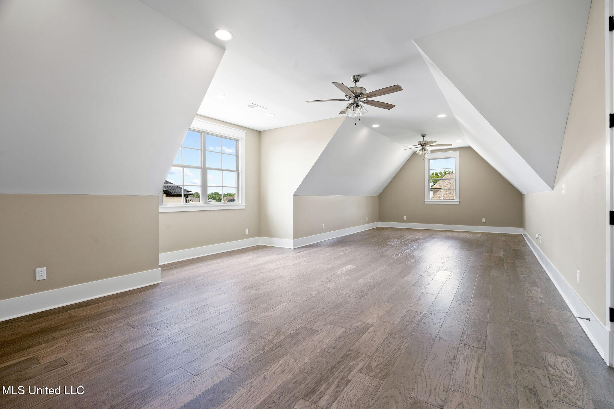 Olive Branch, Mississippi, 38654, United States, 5 Bedrooms Bedrooms, ,4 BathroomsBathrooms,Residential,For Sale,1906747