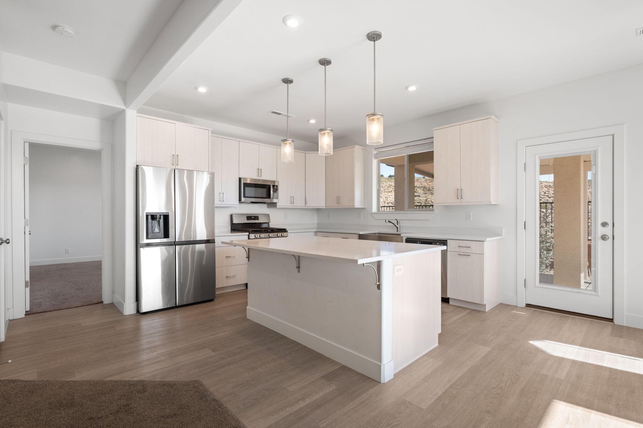 Washington, Utah, 84780, United States, 3 Bedrooms Bedrooms, ,2 BathroomsBathrooms,Residential,For Sale,1982194