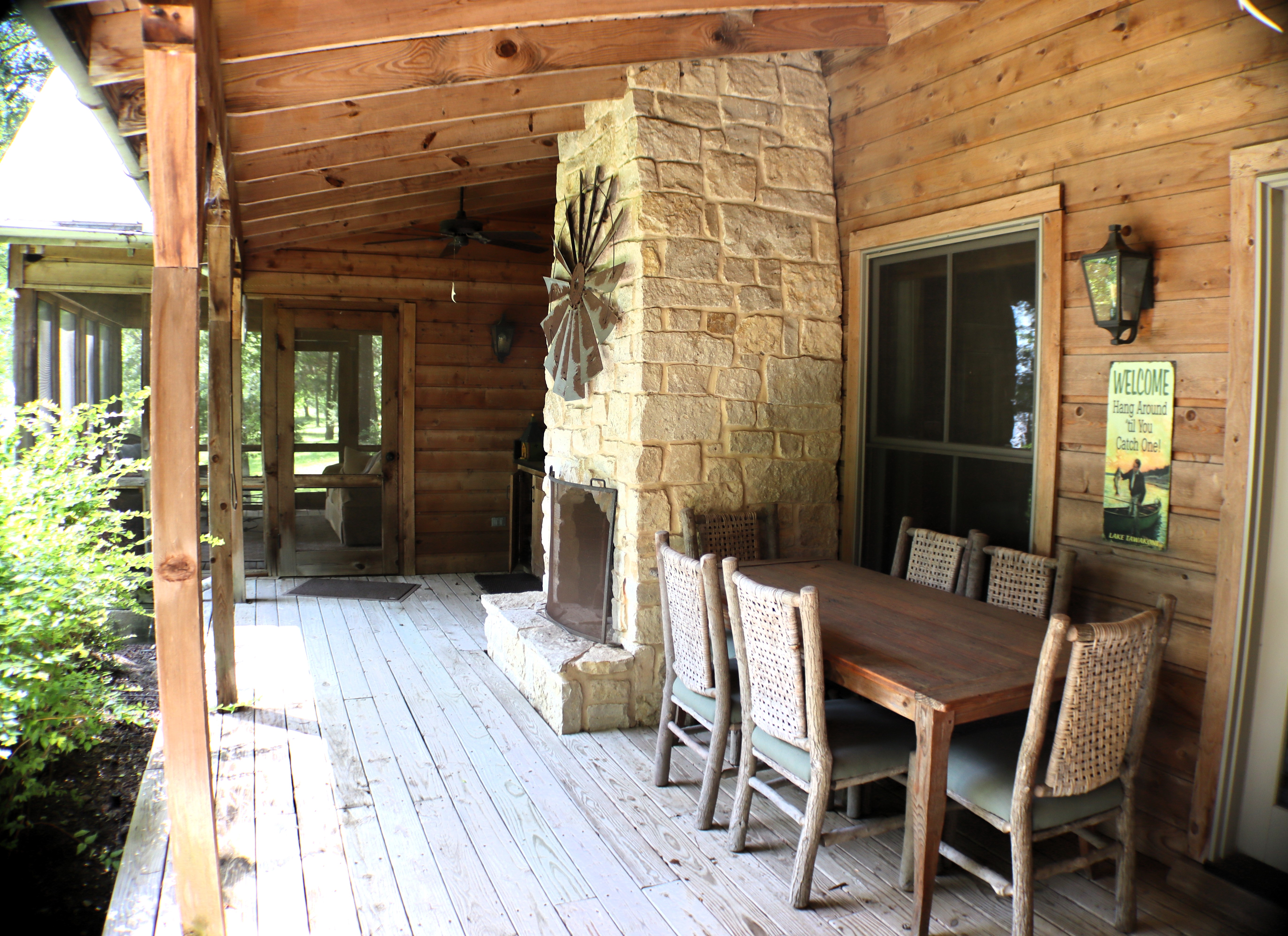 Lone Oak, Texas, 75453, United States, 3 Bedrooms Bedrooms, ,2 BathroomsBathrooms,Residential,For Sale,1880649