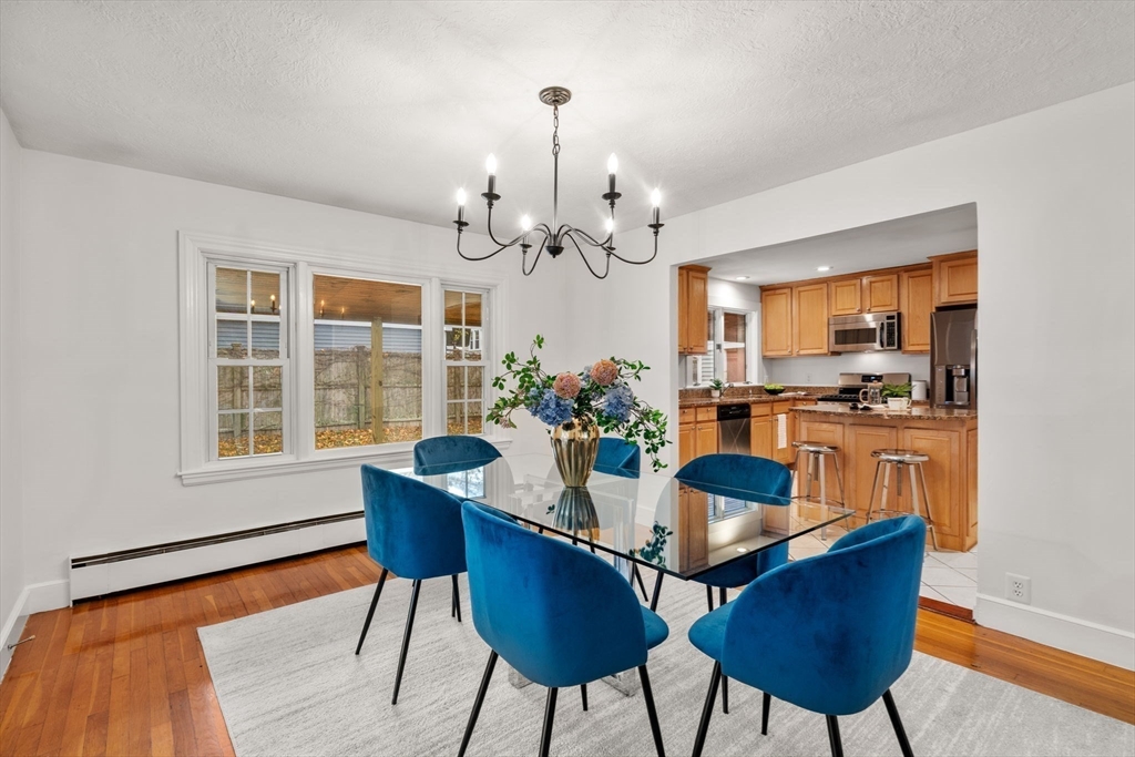 Belmont, Massachusetts, 02478, United States, 3 Bedrooms Bedrooms, ,3 BathroomsBathrooms,Residential,For Sale,1991610