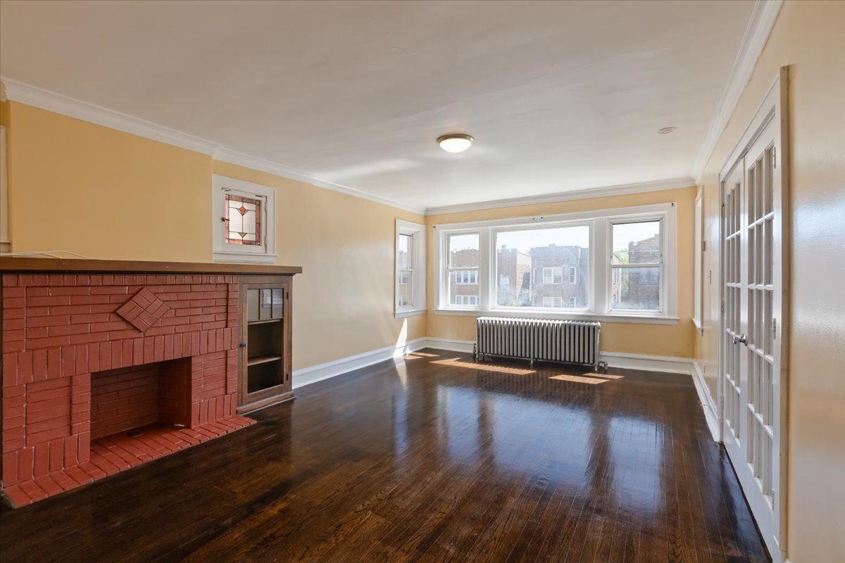 Chicago, Illinois, 60659, United States, 9 Bedrooms Bedrooms, ,Residential,For Sale,1905670
