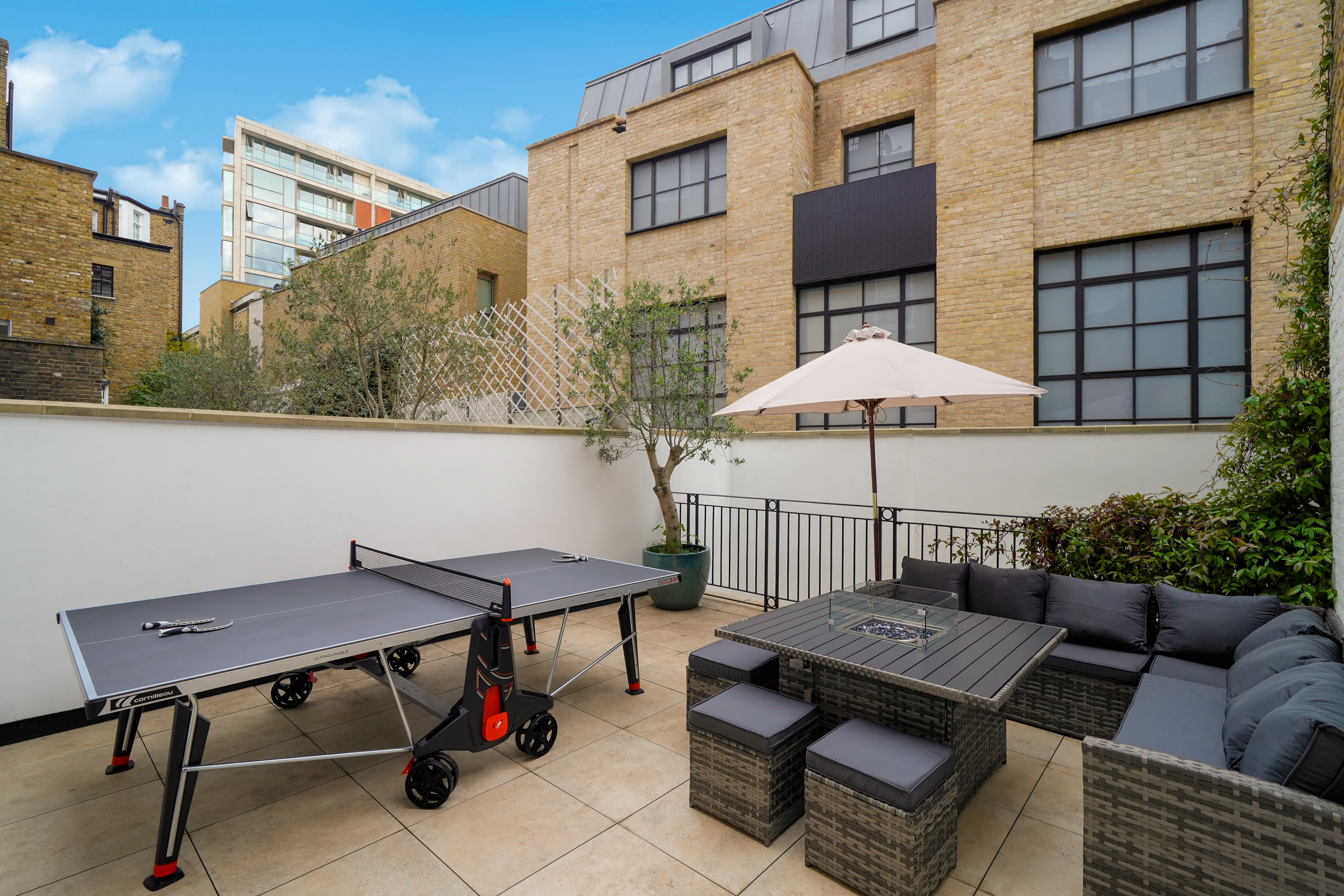  A Five-Storey Knightsbridge Townhouse Overlooking a Leafy Garden Square - 物件實景