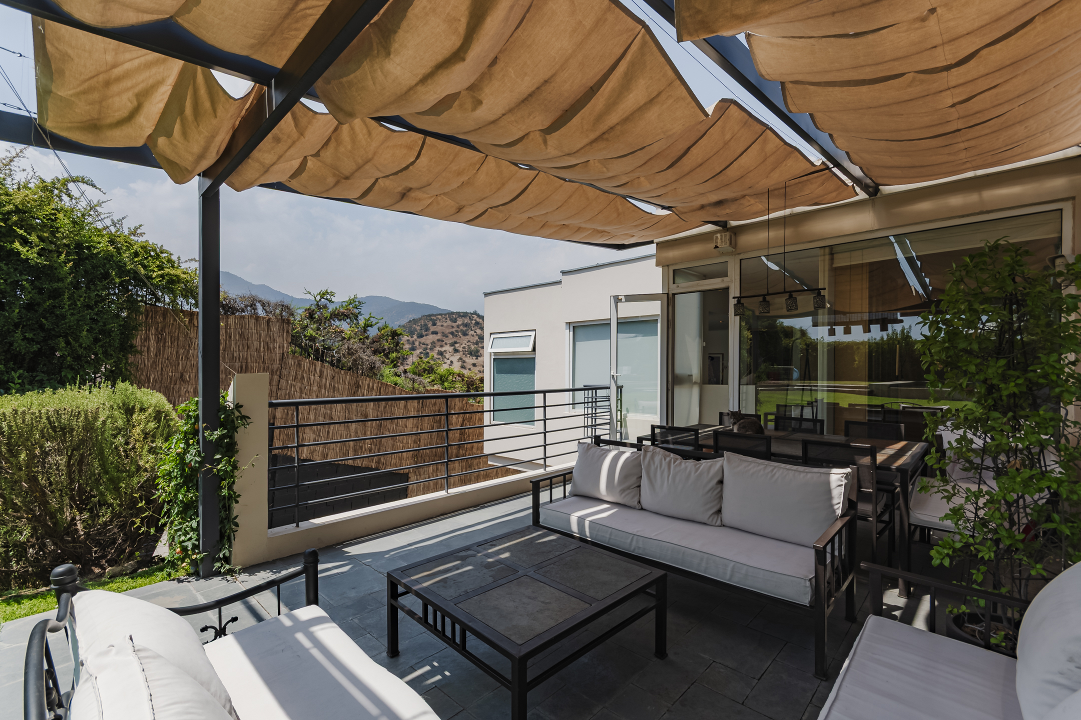  Home in a gated community with panoramic views - 物件實景