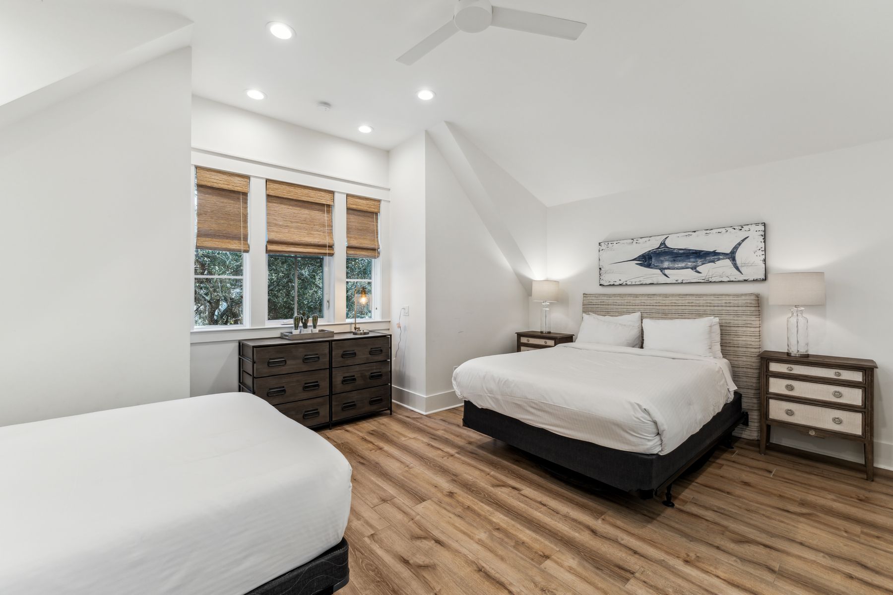  Turnkey Coastal Cottage With Bunks And Gaming Arcade - 物件實景
