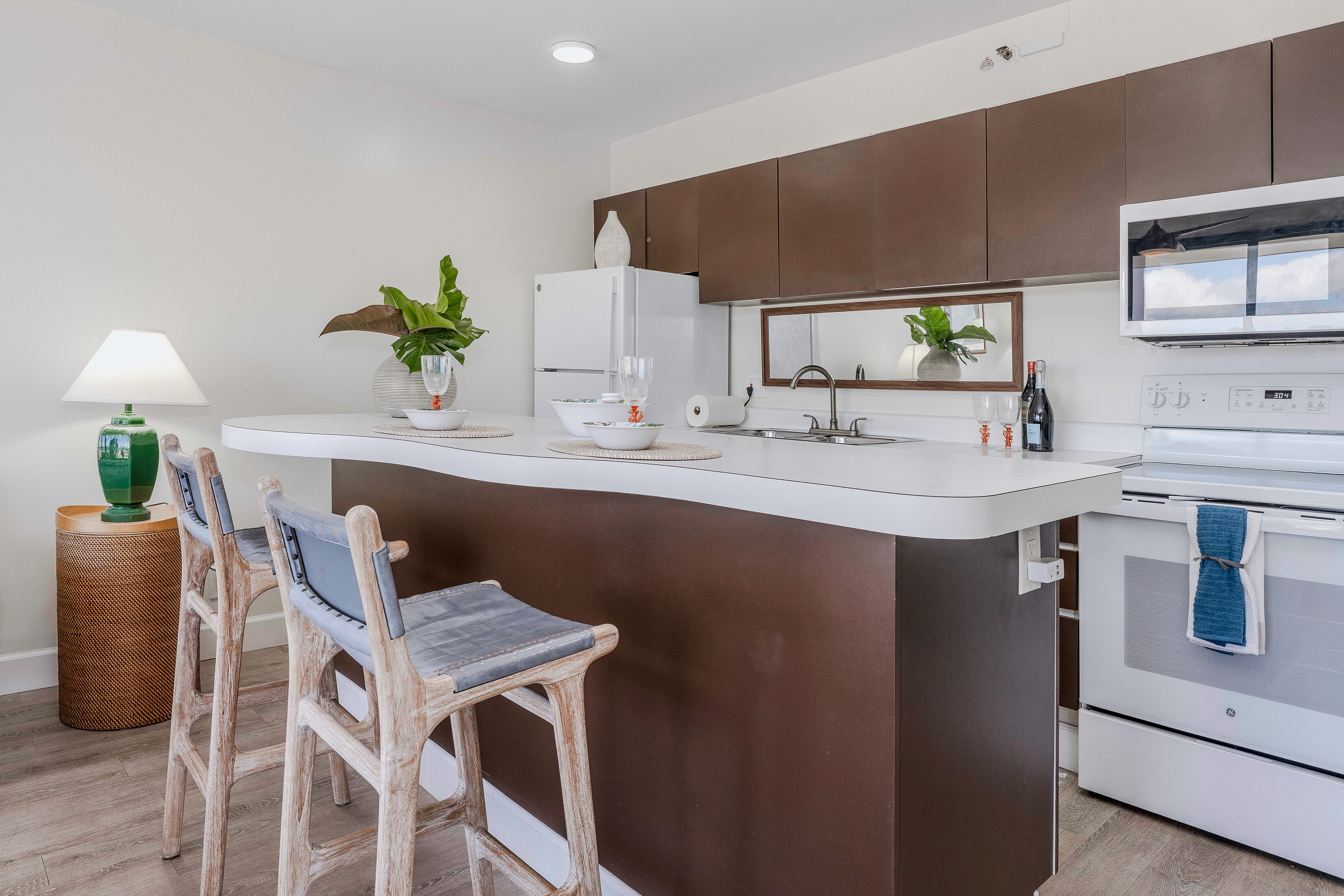 Honolulu, Hawaii, 96815, United States, 1 Bedroom Bedrooms, ,1 BathroomBathrooms,Residential,For Sale,1984497