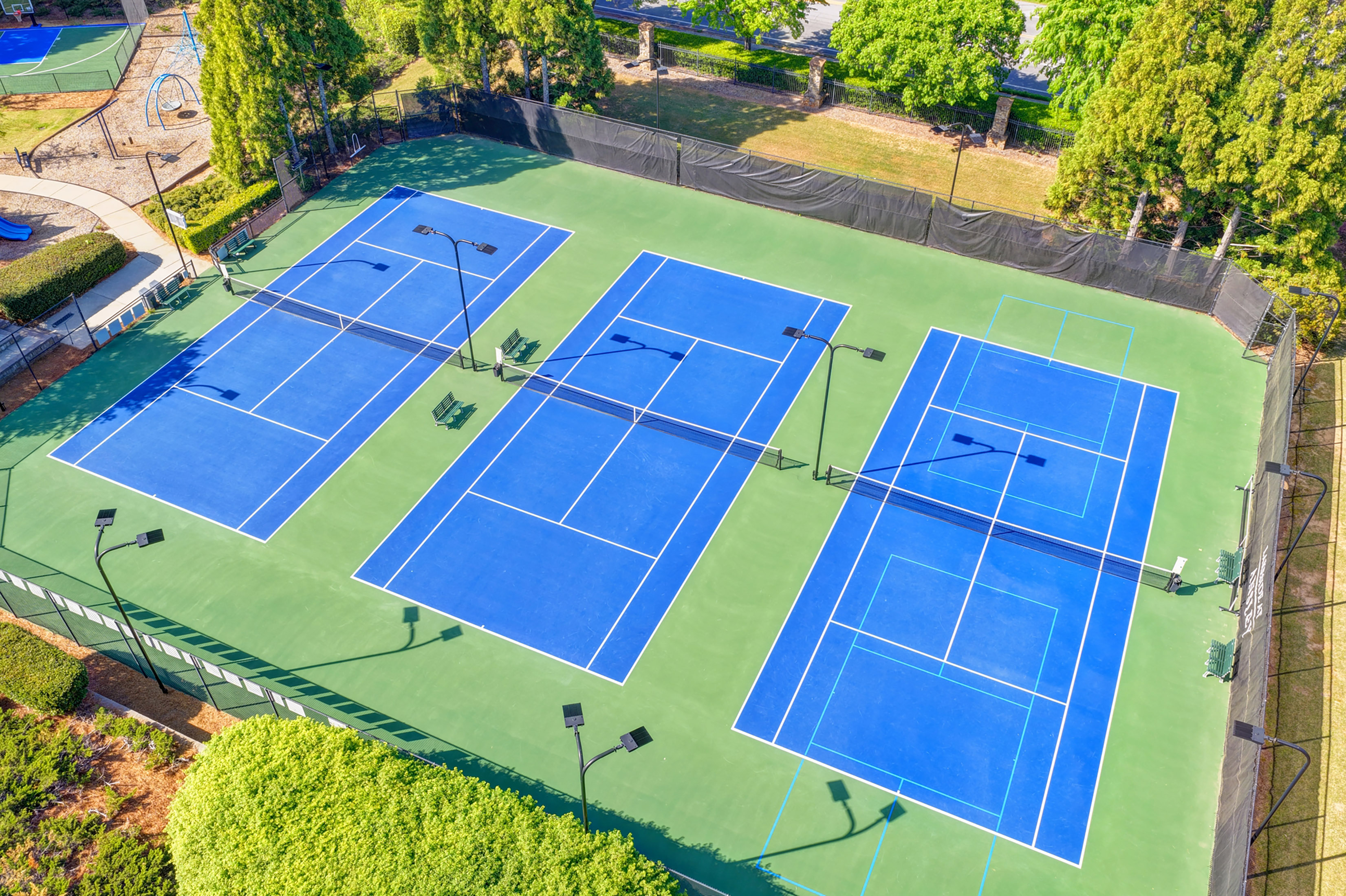  Luxury, Comfort and Privacy in One of Roswell