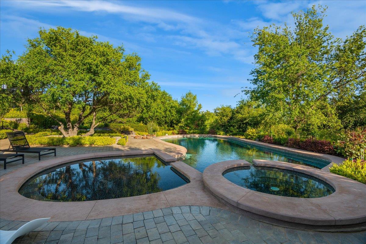 Saratoga, California, 95070, United States, 6 Bedrooms Bedrooms, ,11 BathroomsBathrooms,Residential,For Sale,1971416