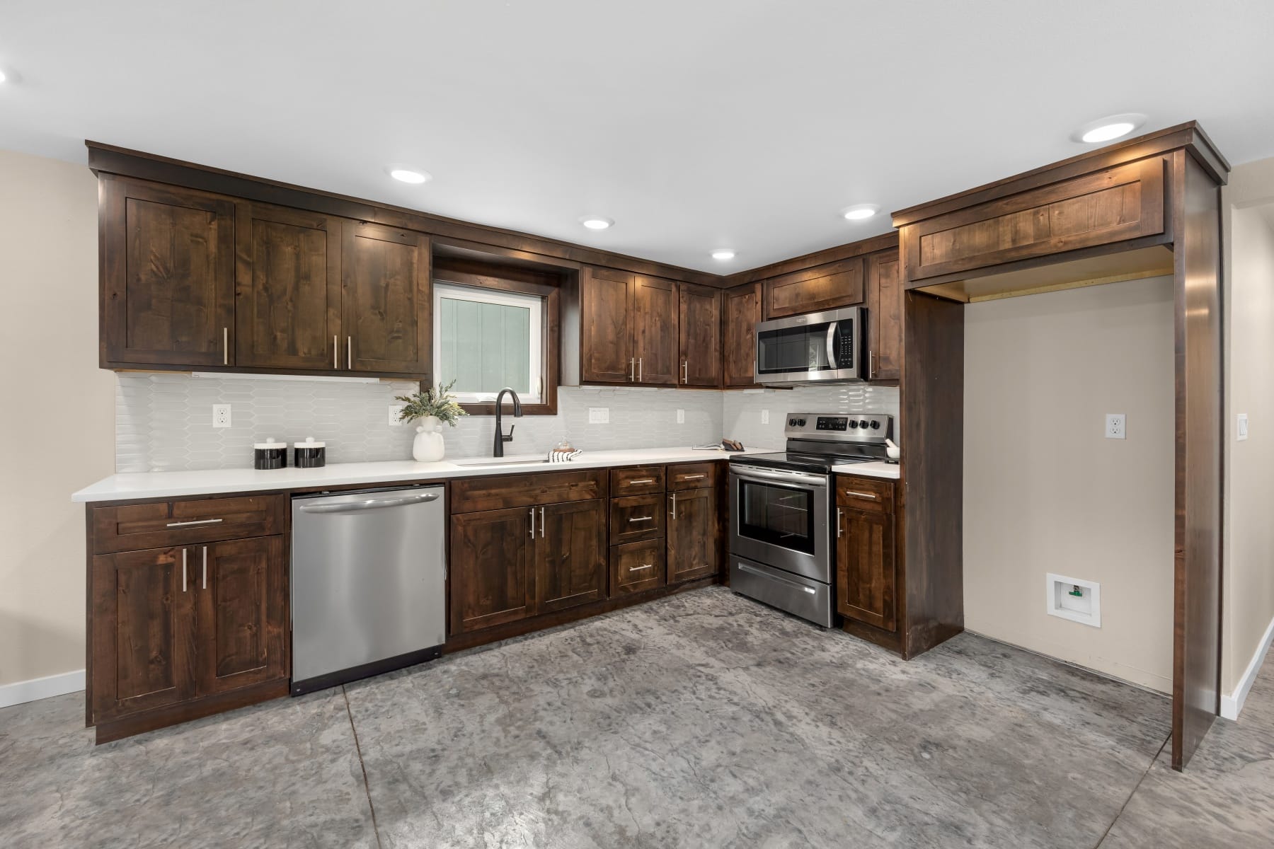  8687 SE 55TH AVE Portland, OR 97206 - 物件實景