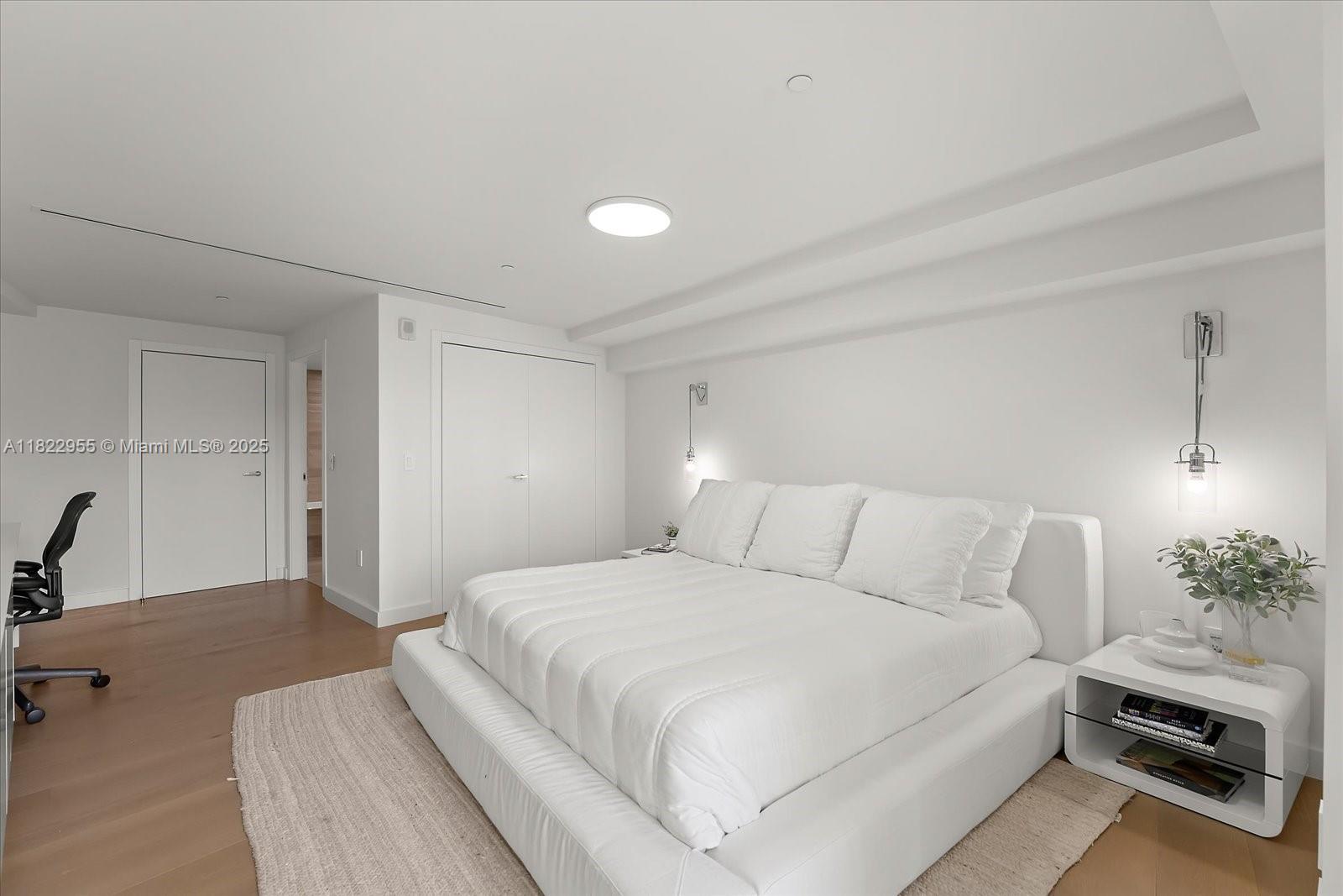 Miami Beach, Florida, 33140, United States, 4 Bedrooms Bedrooms, ,5 BathroomsBathrooms,Residential,For Sale,1949719