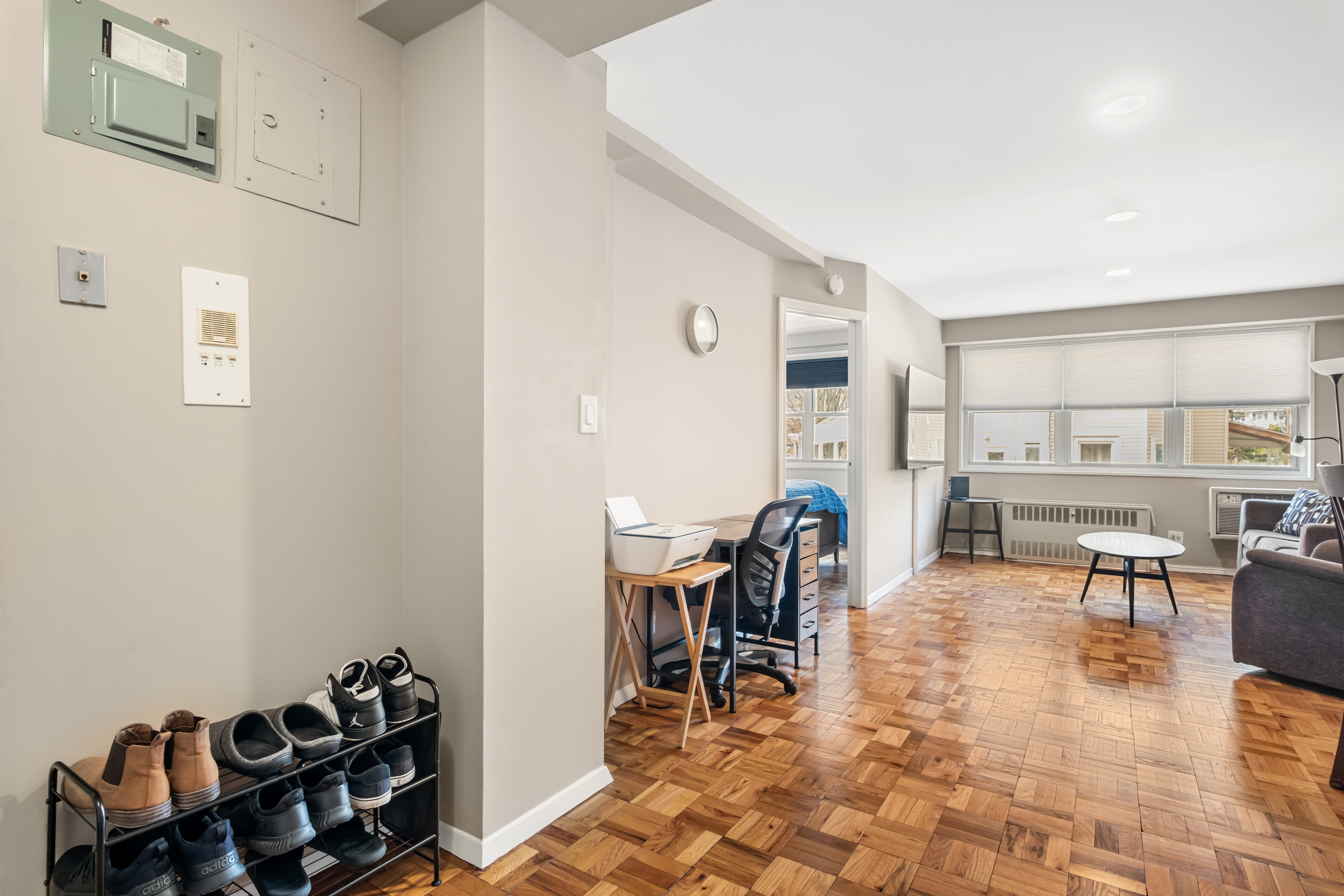  Located in the heart of White Plains. - 物件實景