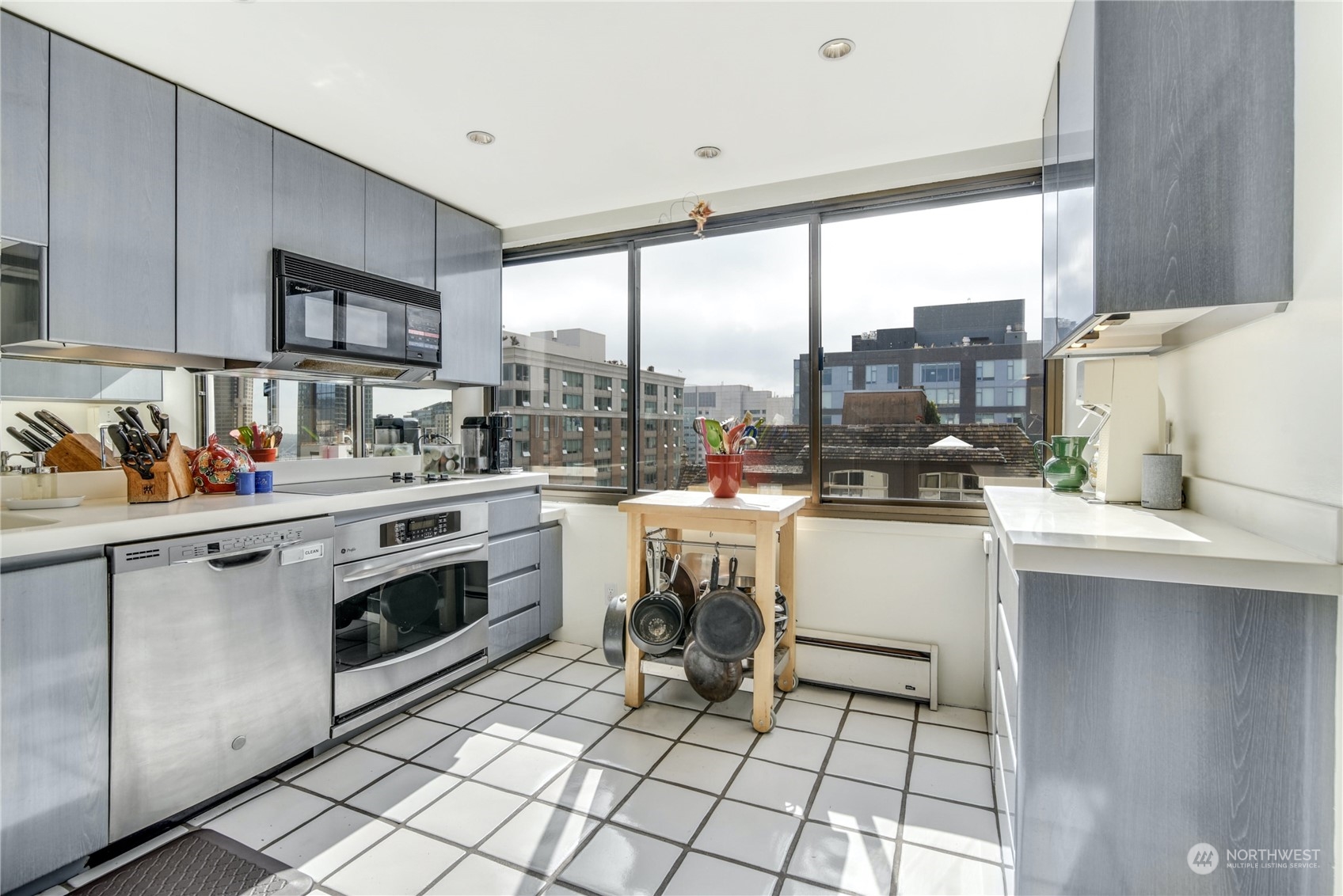 1120 Spring Street Unit 1604, Seattle, Washington, 98104, United States, 2 Bedrooms Bedrooms, ,2 BathroomsBathrooms,Residential,For Sale,1120 Spring Street Unit 1604,1540282