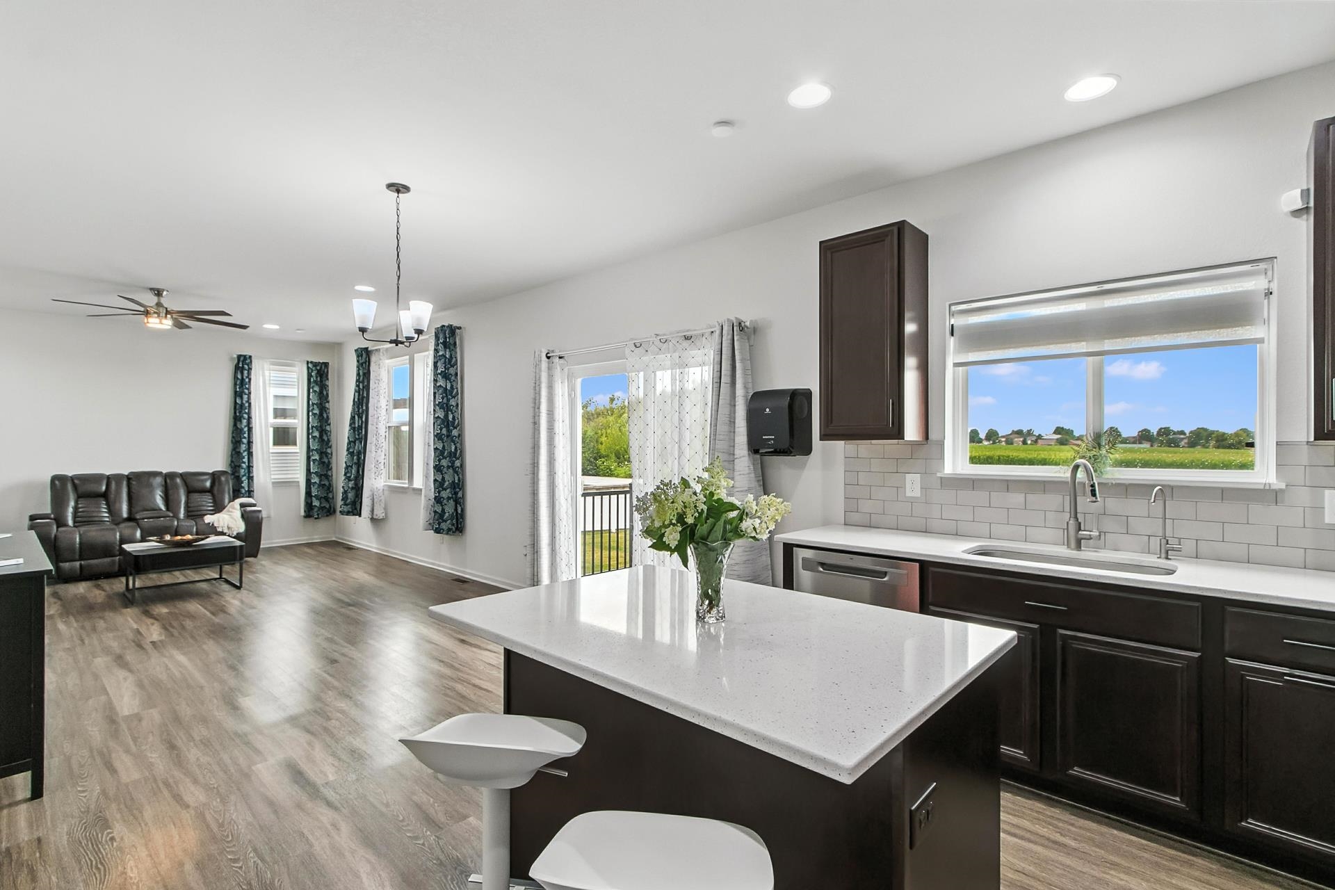 DeForest, Wisconsin, 53532, United States, 4 Bedrooms Bedrooms, ,4 BathroomsBathrooms,Residential,For Sale,1913237