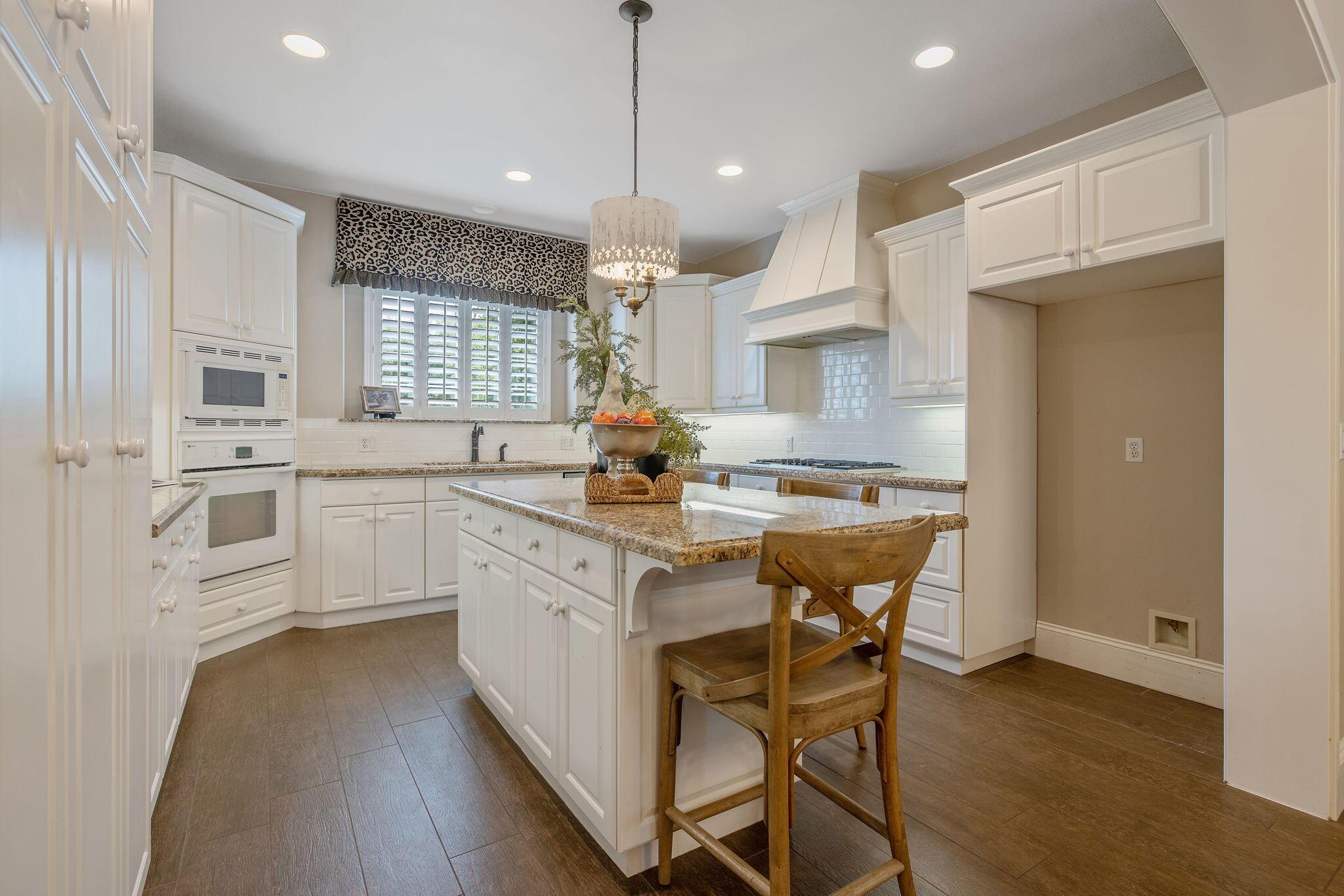 Visalia, California, 93277, United States, 3 Bedrooms Bedrooms, ,2 BathroomsBathrooms,Residential,For Sale,2048559