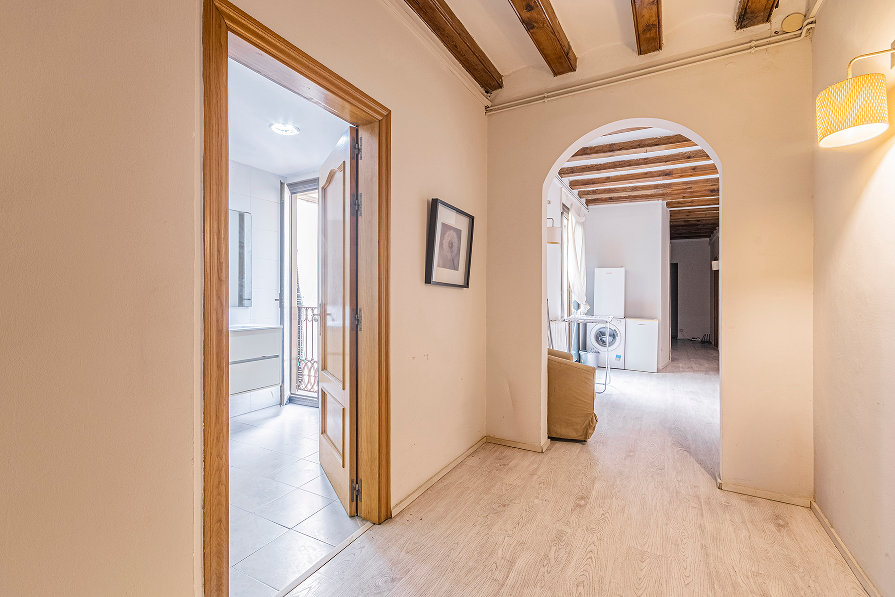  Large 242 m2 property with lots of character in the Gothic area - 物件實景