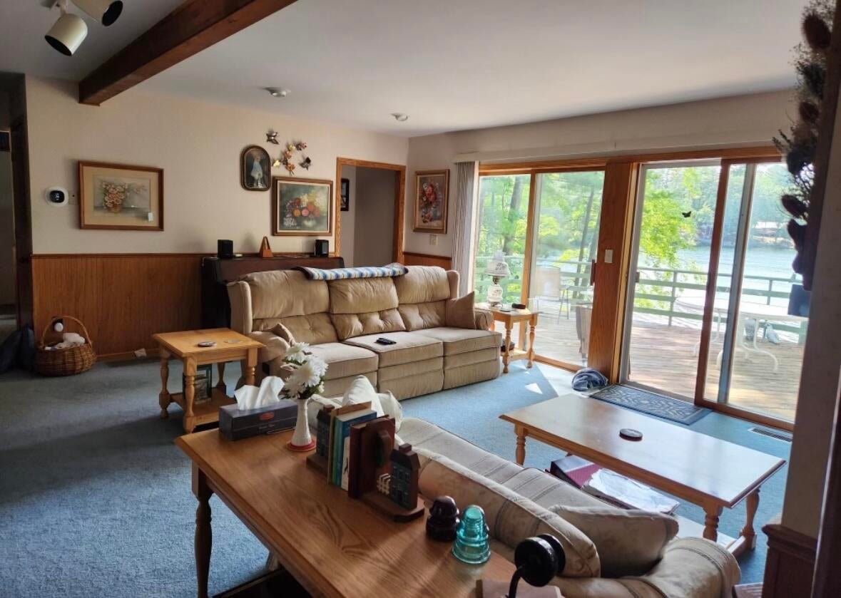 Traverse City, Michigan, 49696, United States, 2 Bedrooms Bedrooms, ,4 BathroomsBathrooms,Residential,For Sale,1712090