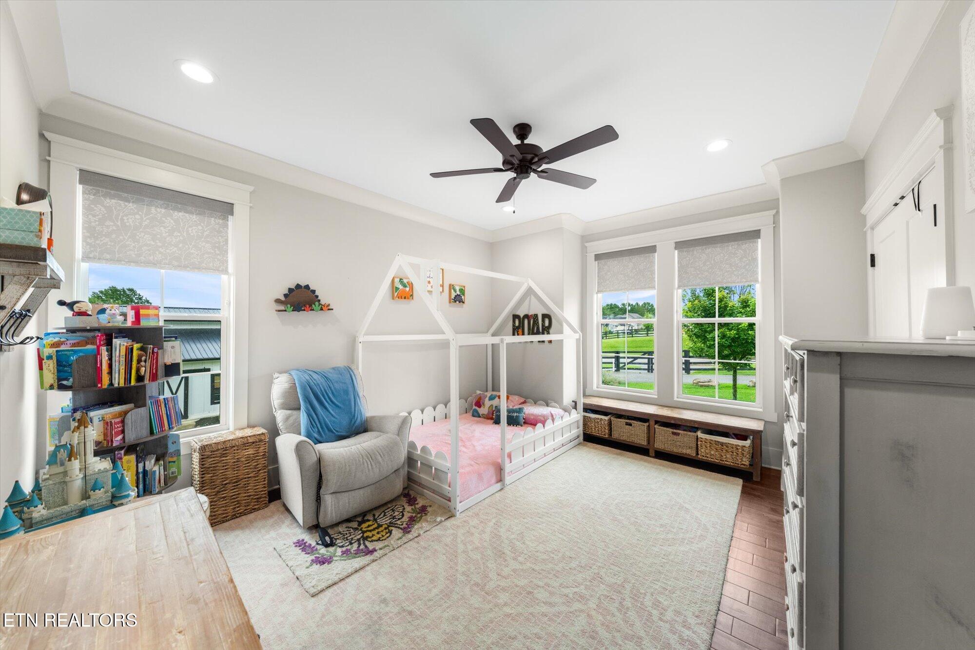 Knoxville, Tennessee, 37934, United States, 5 Bedrooms Bedrooms, ,4 BathroomsBathrooms,Residential,For Sale,1914277