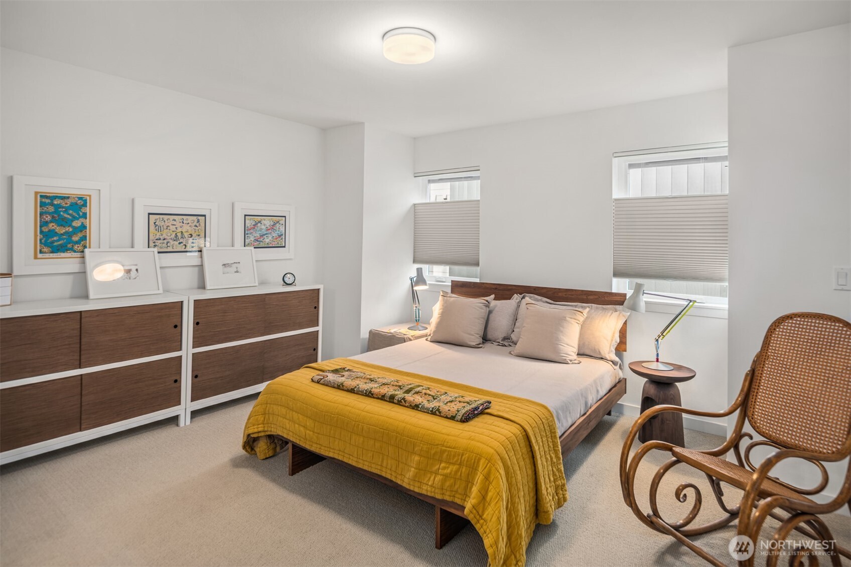 Seattle, Washington, 98122, United States, 2 Bedrooms Bedrooms, ,1 BathroomBathrooms,Residential,For Sale,1896236