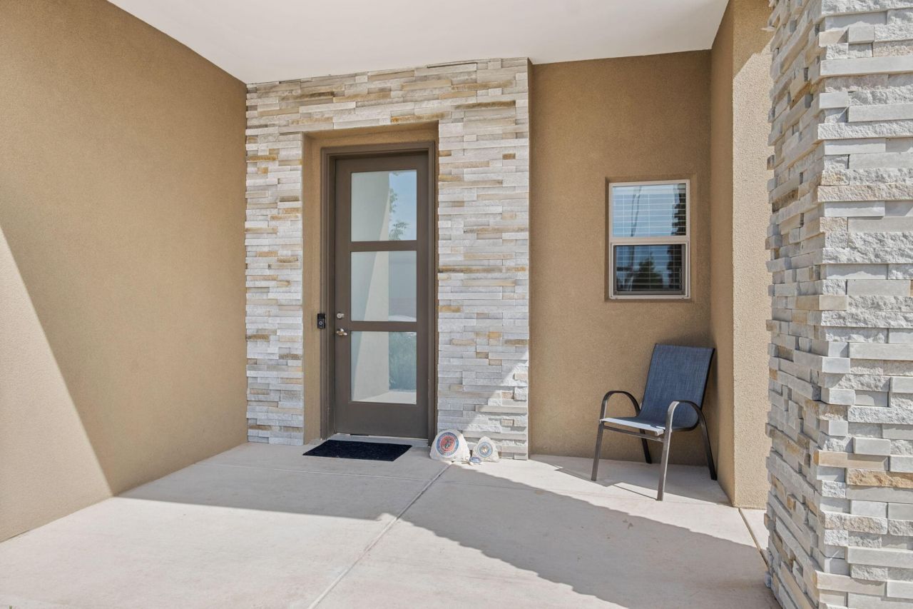 Albuquerque, New Mexico, 87120, United States, 5 Bedrooms Bedrooms, ,5 BathroomsBathrooms,Residential,For Sale,1940027