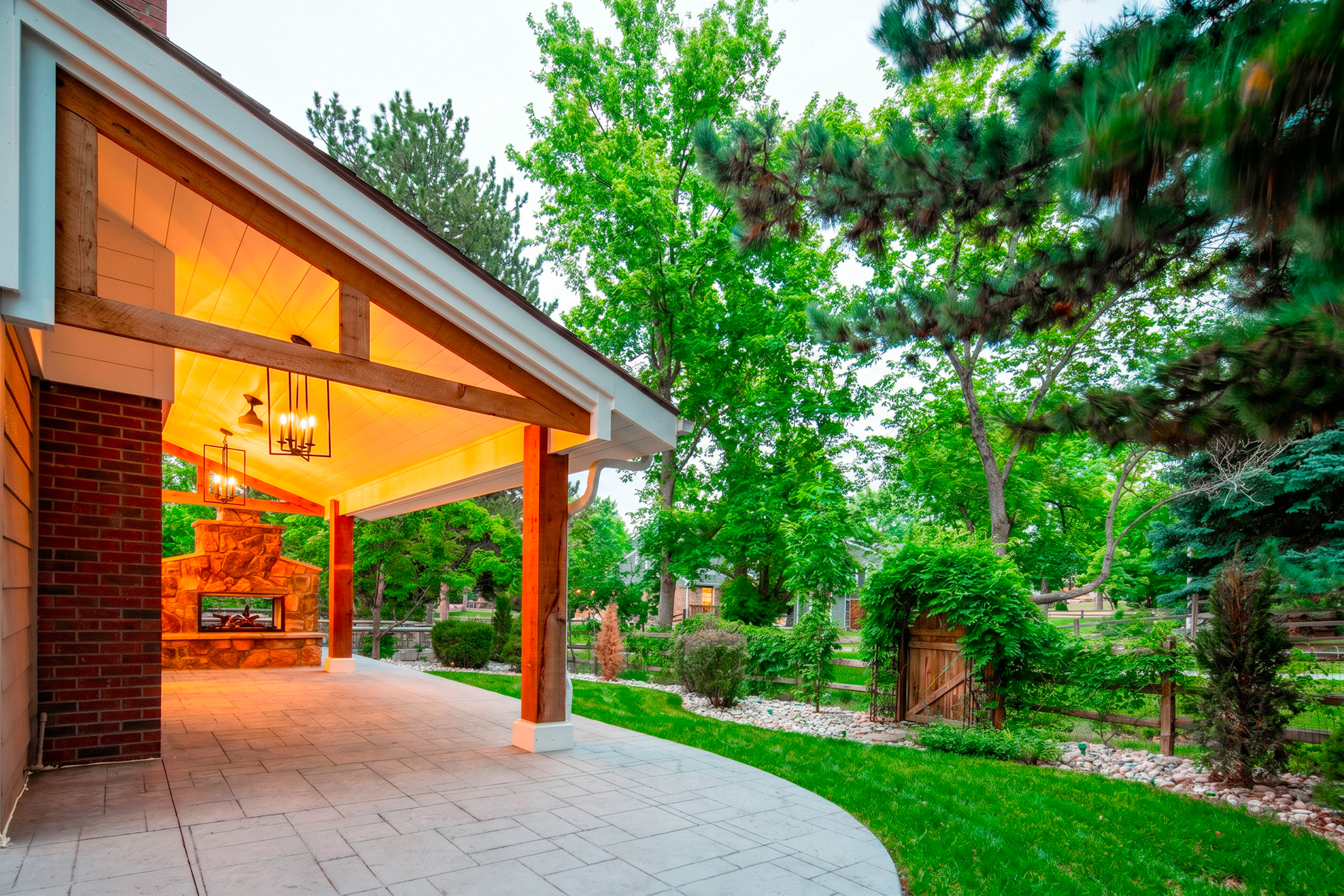  Beautifully remodeled and meticulously maintained - 物件實景