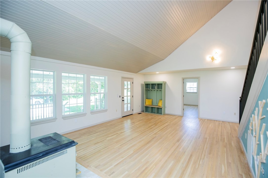 Siloam Springs, Arkansas, 72761, United States, 6 Bedrooms Bedrooms, ,4 BathroomsBathrooms,Residential,For Sale,1906870