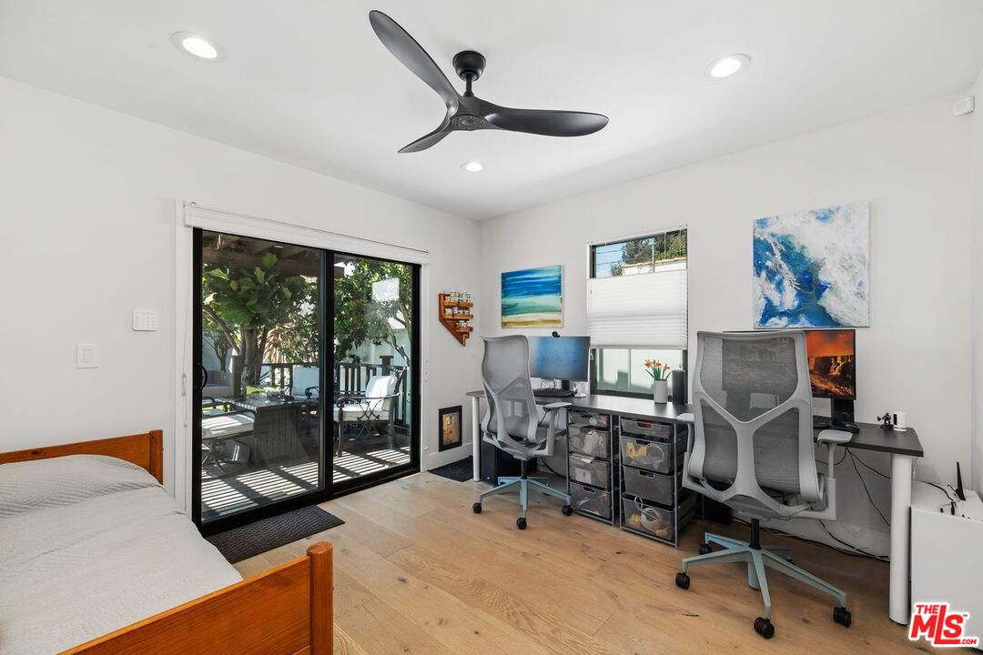 Culver City, California, 90232, United States, 3 Bedrooms Bedrooms, ,2 BathroomsBathrooms,Residential,For Sale,1911213