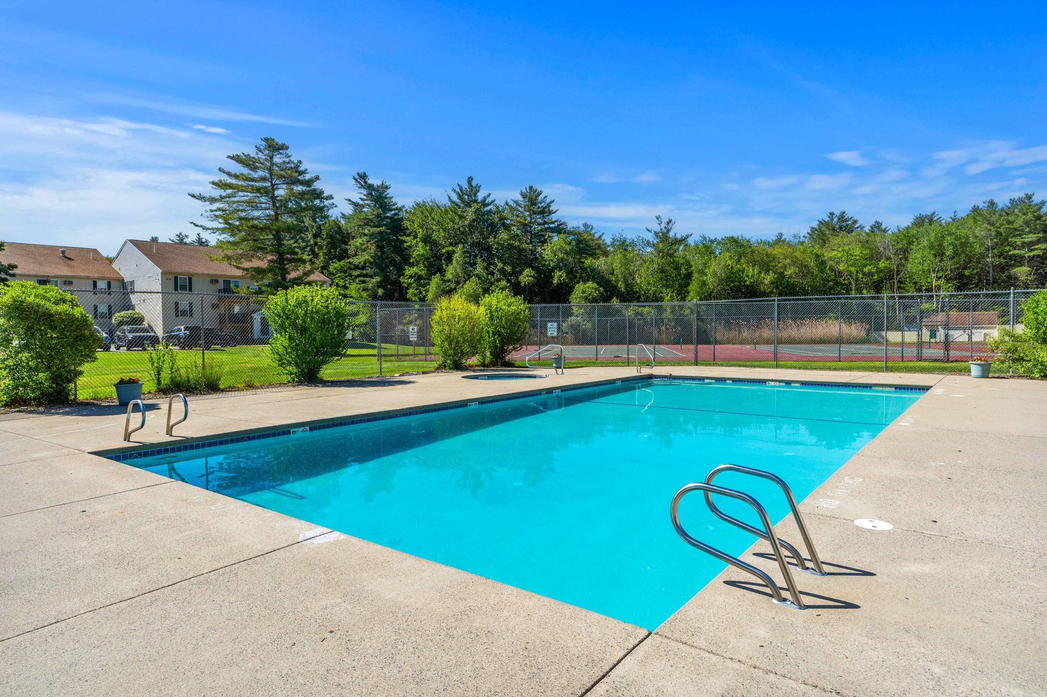  1202 White Cedar Boulevard, Portsmouth, NH 03801 - 物件實景