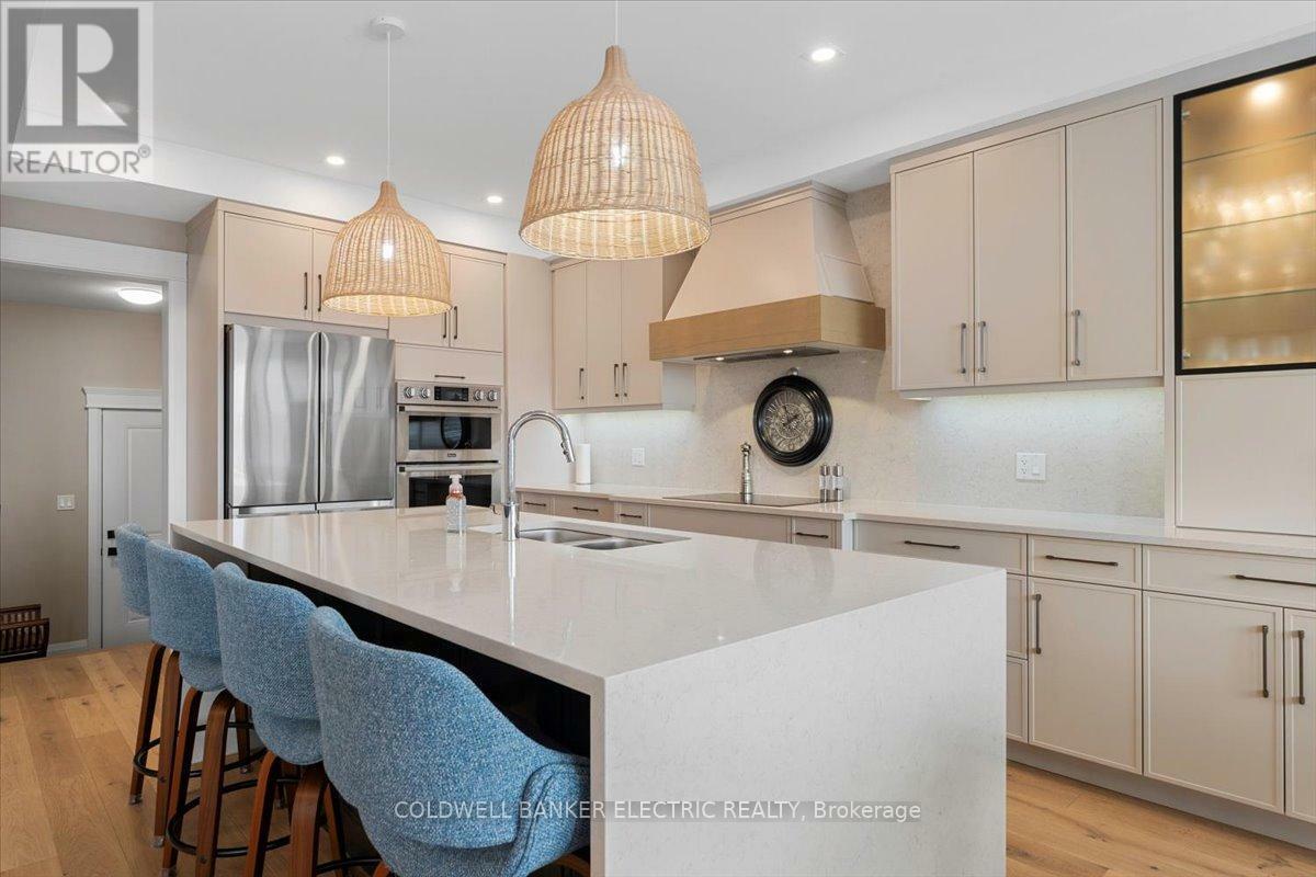 PETERBOROUGH NORTH (NORTH), Ontario, K9K 0H7, CA, 5 Bedrooms Bedrooms, ,4 BathroomsBathrooms,Residential,For Sale,1827816