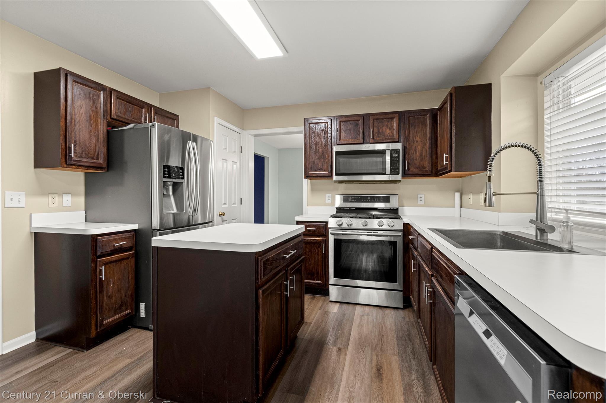 Canton Charter Township, Michigan, 48188, United States, 4 Bedrooms Bedrooms, ,3 BathroomsBathrooms,Residential,For Sale,2009300