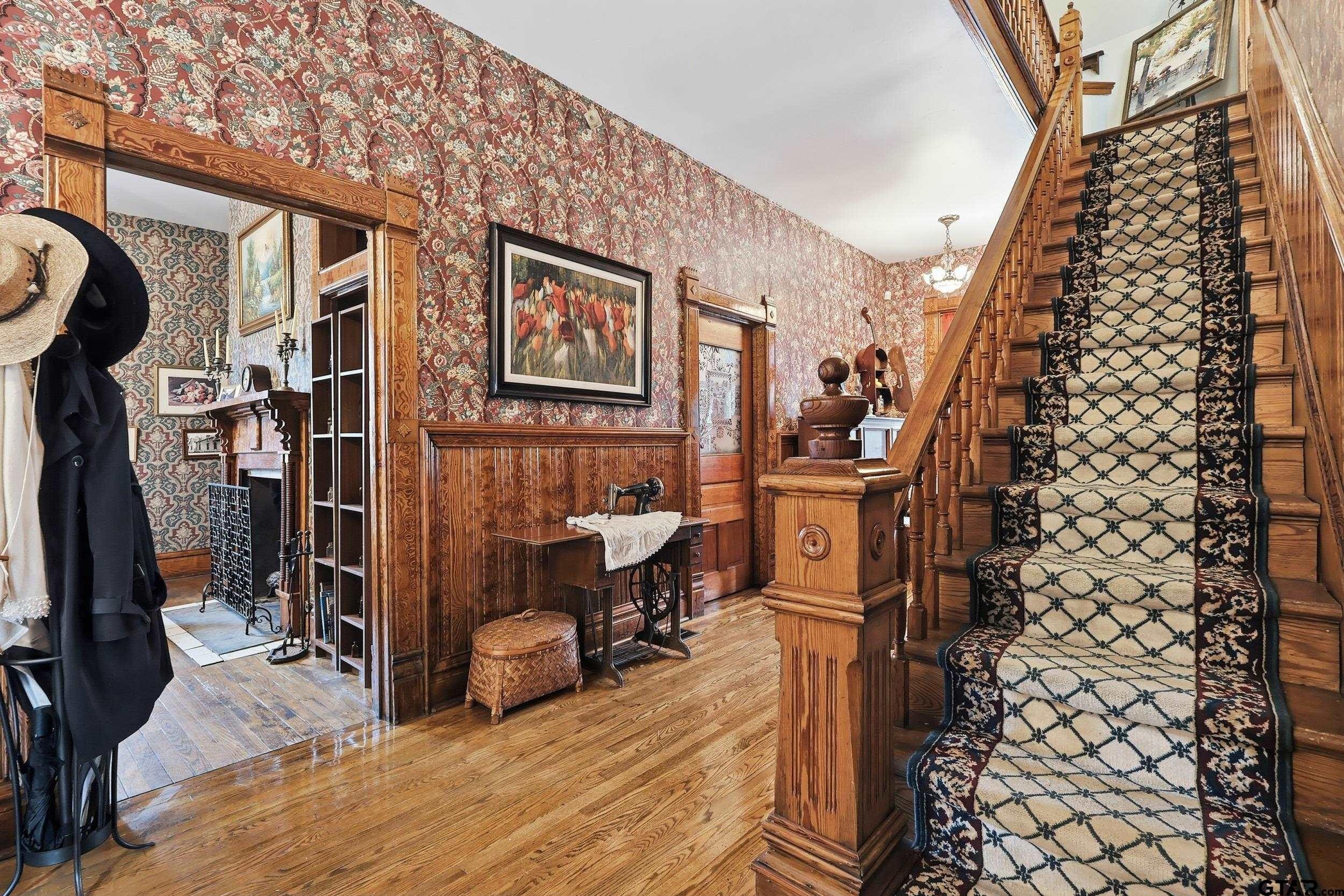 Pittsburg, Texas, 75686, United States, 6 Bedrooms Bedrooms, ,8 BathroomsBathrooms,Residential,For Sale,2005846