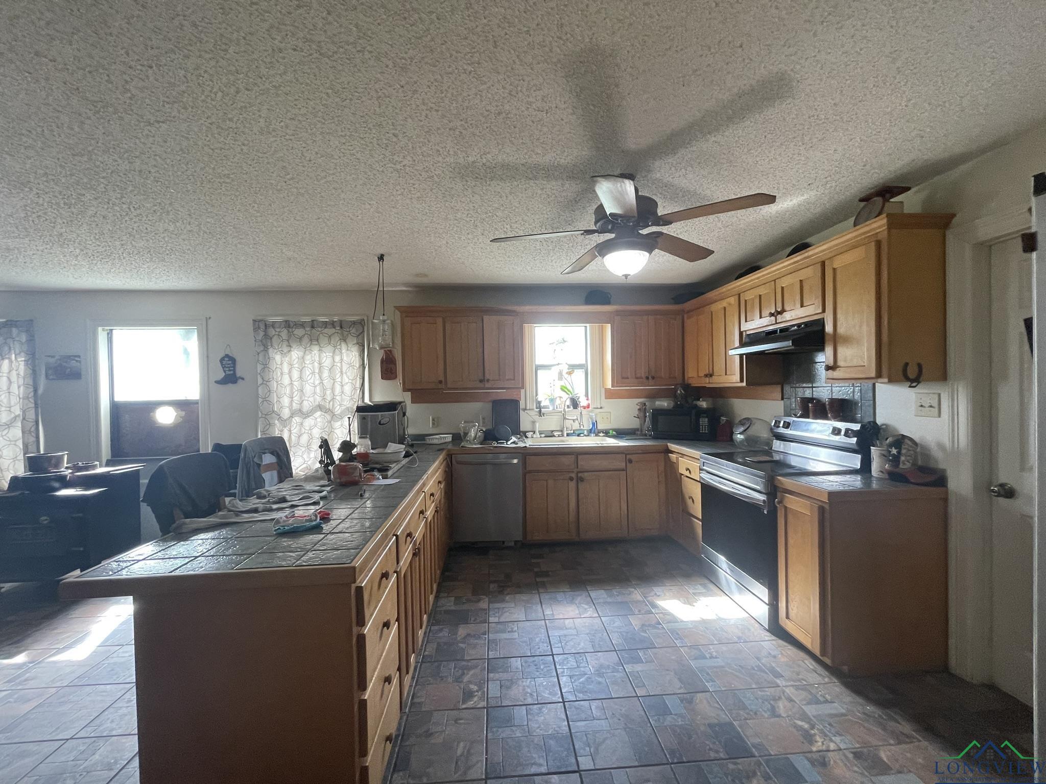 Gilmer, Texas, 75644, United States, 3 Bedrooms Bedrooms, ,2 BathroomsBathrooms,Residential,For Sale,1847700