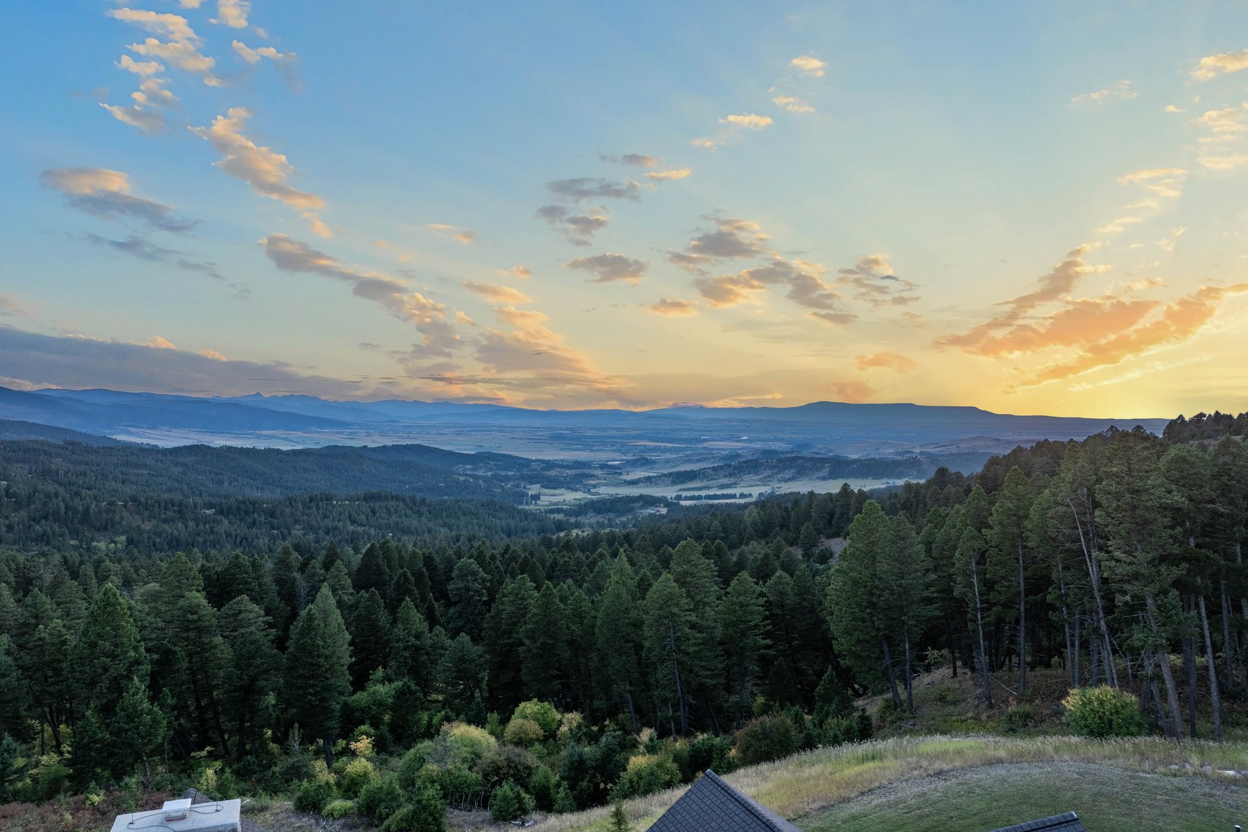  1220 Green Valley Way - 物件實景
