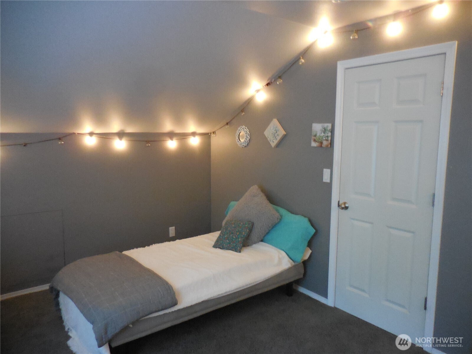 Port Orchard, Washington, 98367, United States, 3 Bedrooms Bedrooms, ,3 BathroomsBathrooms,Residential,For Sale,1925960