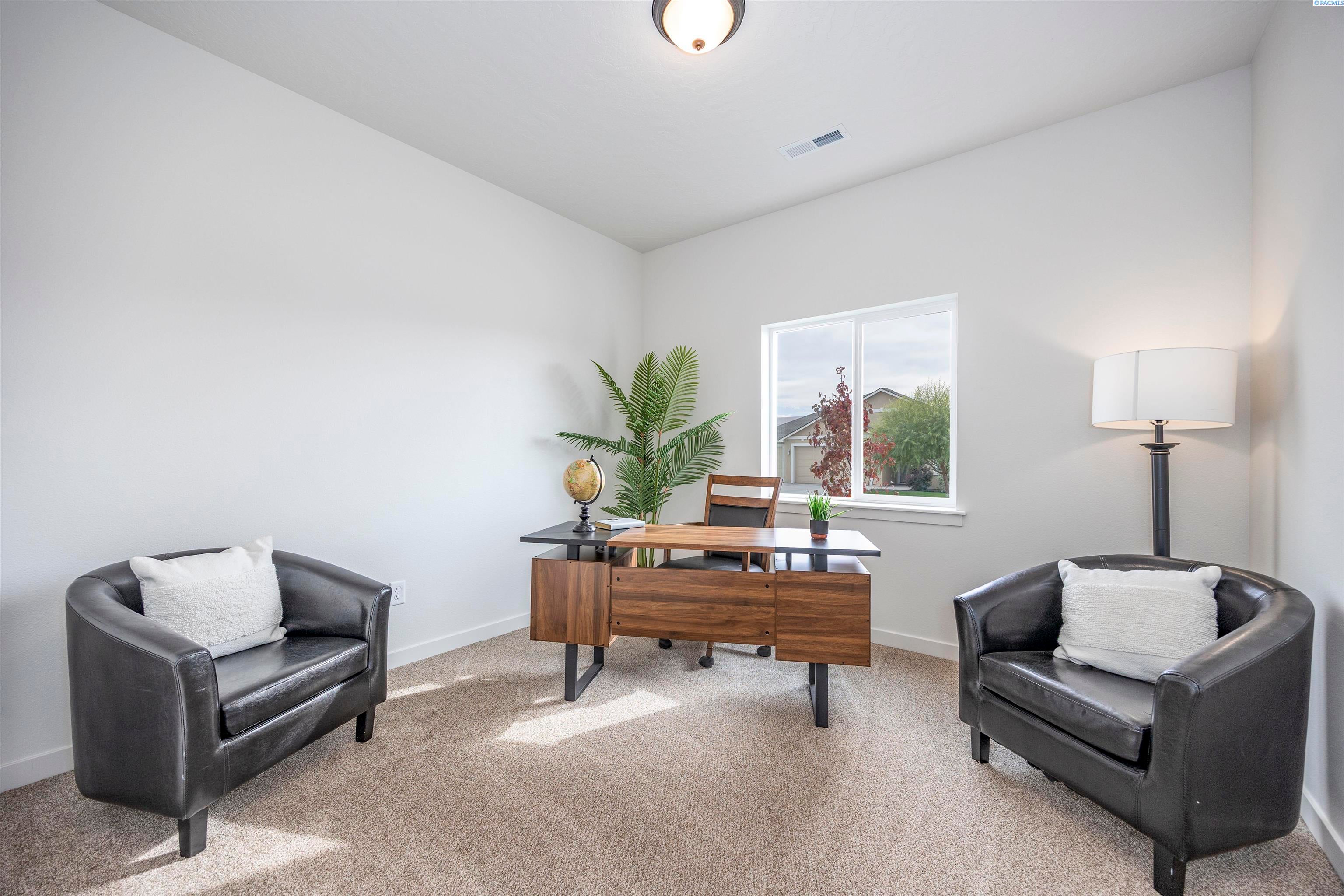 Prosser, Washington, 99350, United States, 4 Bedrooms Bedrooms, ,1 BathroomBathrooms,Residential,For Sale,1977826