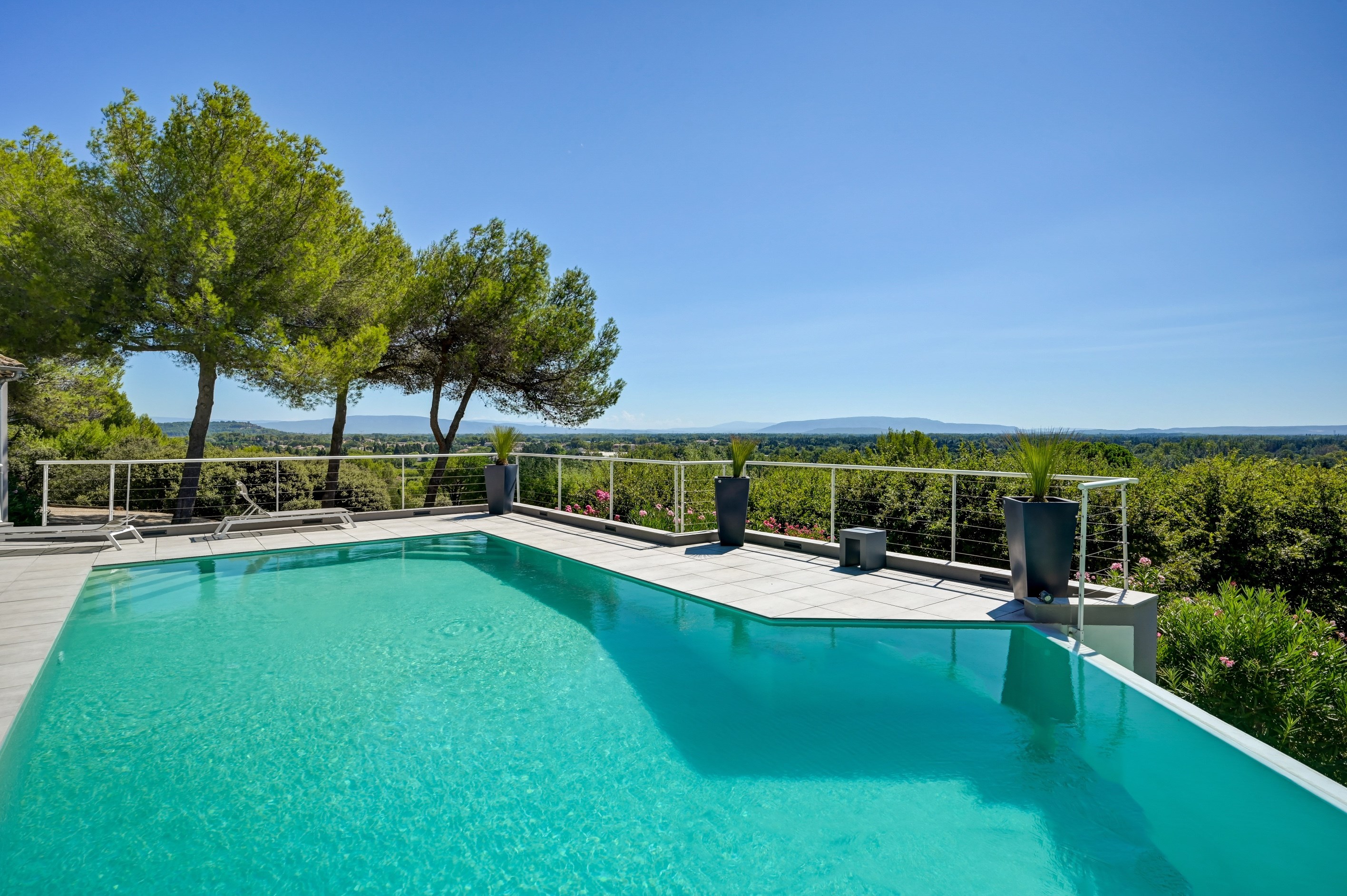  Property with an exceptional panoramic view of the Alpilles and Mont Ventoux. - 物件實景